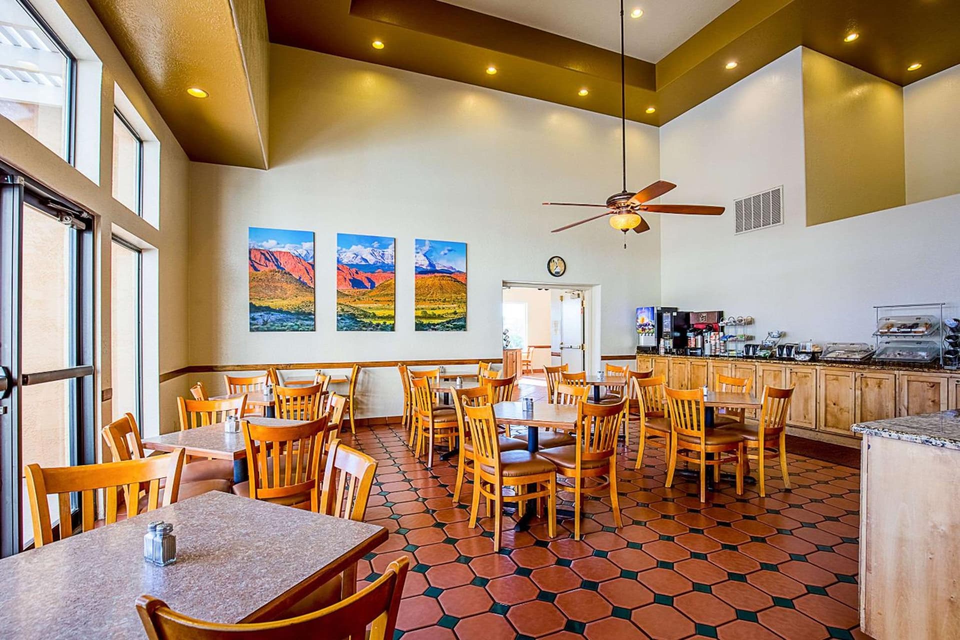 Clarion Suites St George - Convention Center Area gallery photo in St. George, UT — image 19