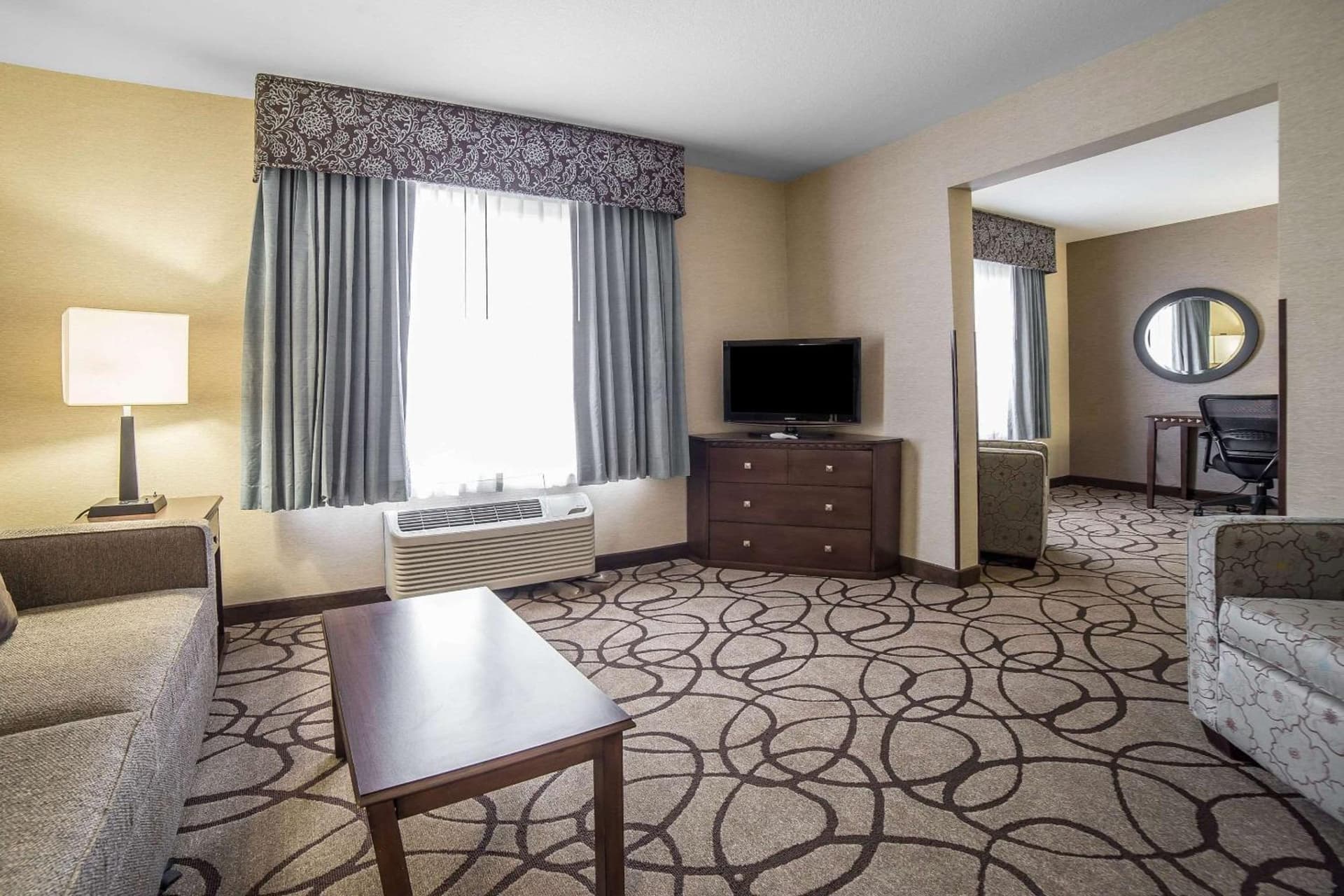 Comfort Suites Salt Lake City Airport gallery photo in Salt Lake City, UT — image 25