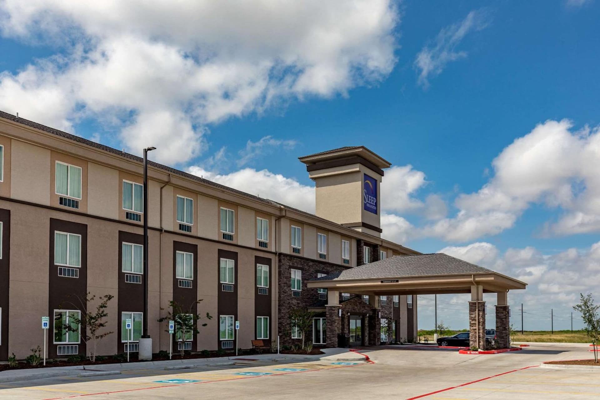 Sleep Inn & Suites Ingleside - Corpus Christi interior in Ingleside, TX — gallery photo 2