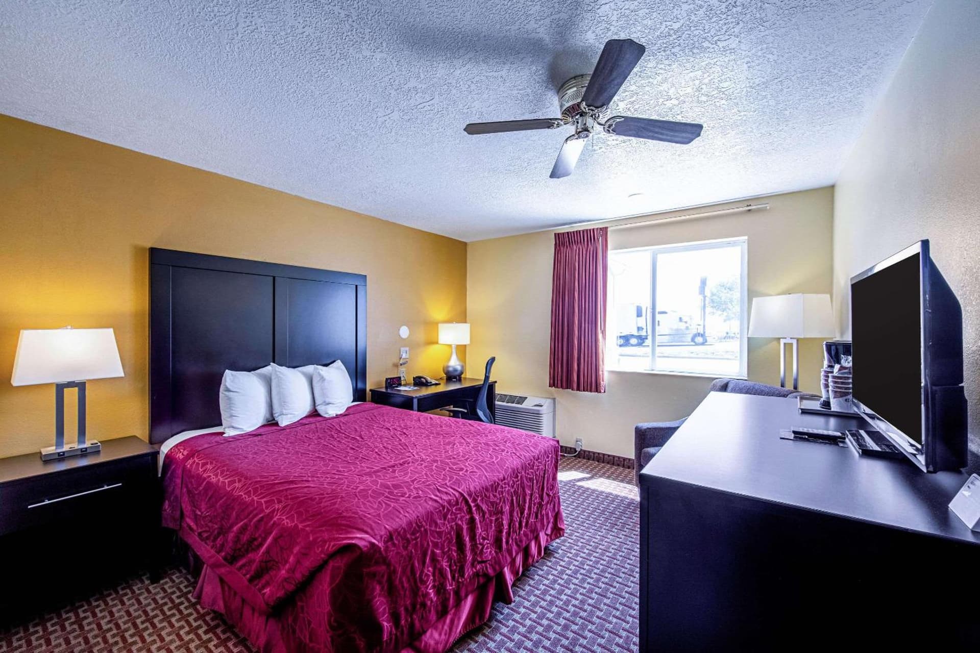 Rodeway Inn & Suites Monticello interior in Monticello, UT — gallery photo 2