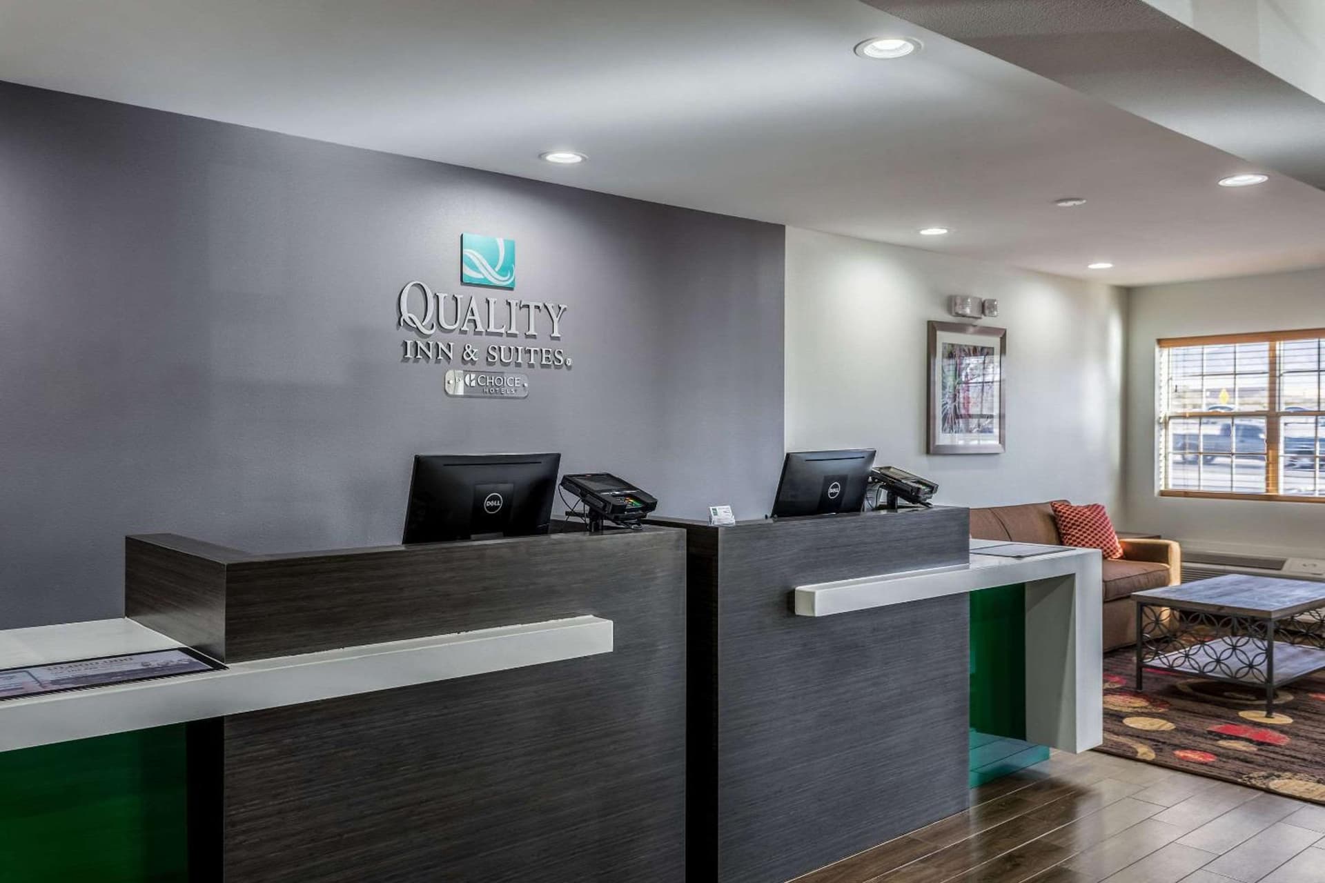 Quality Inn & Suites West El Paso I-10 property views in El Paso, TX — gallery photo 3