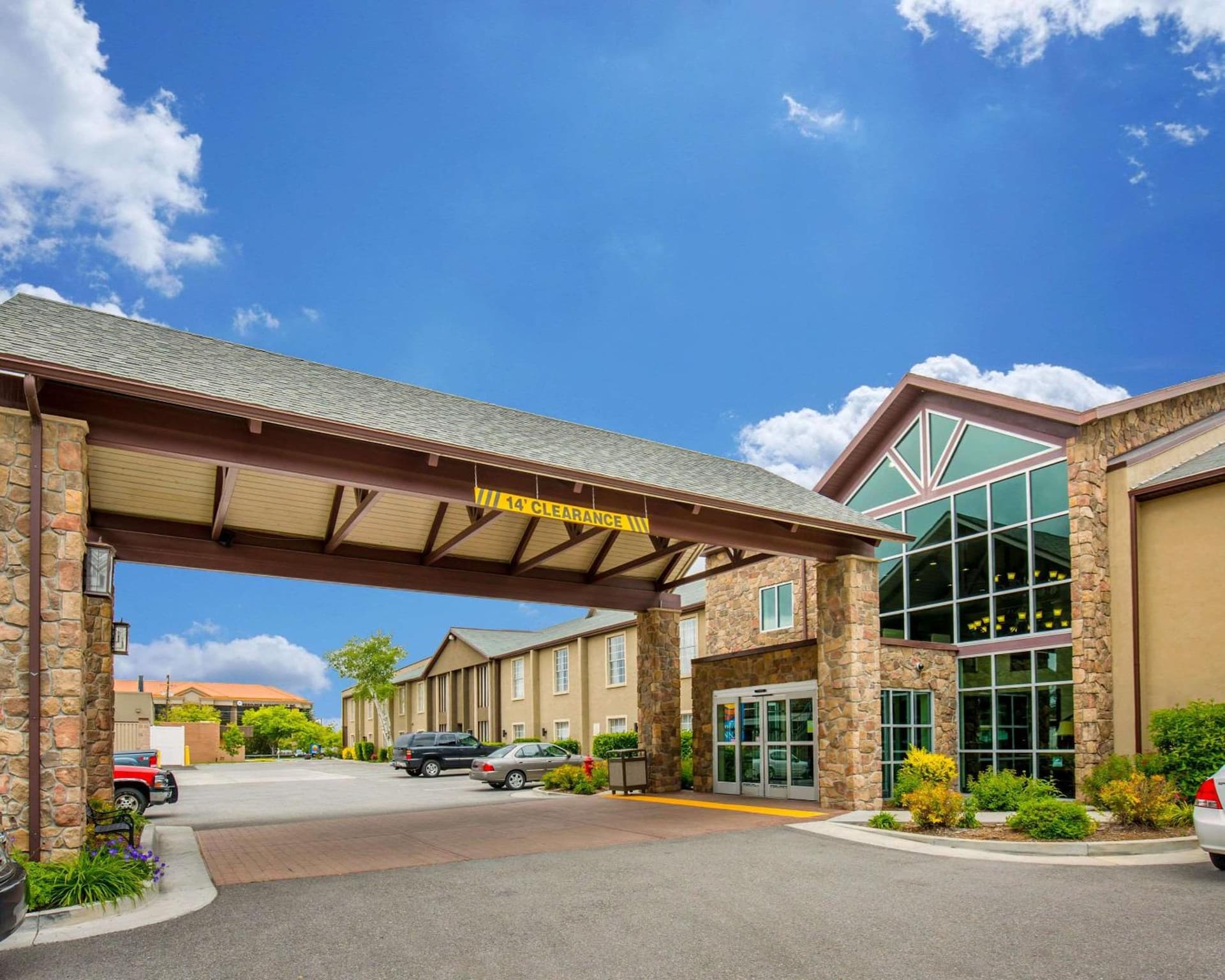 Comfort Inn Salt Lake City Downtown featured exterior or lobby in Salt Lake City, UT — similar hotel