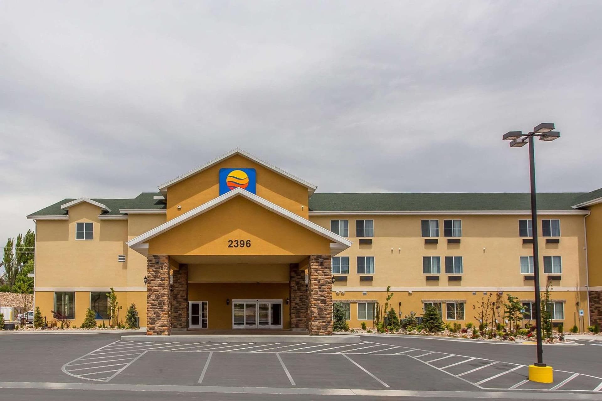 Comfort Inn & Suites Vernal - National Monument Area interior in Vernal, UT — gallery photo 2
