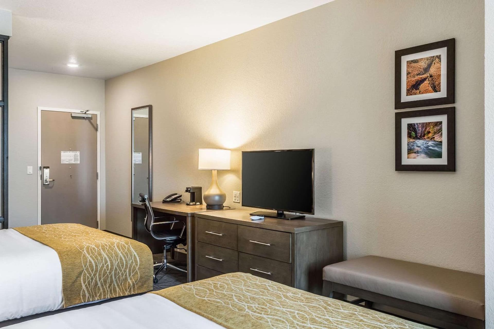 Comfort Inn & Suites Salt Lake City Airport gallery photo in Salt Lake City, UT — image 61