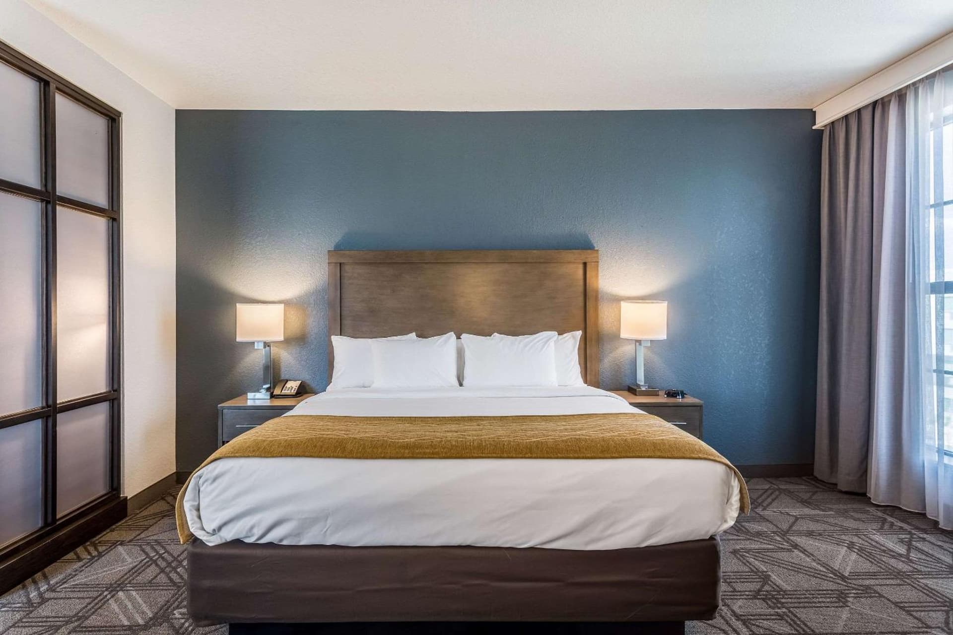 Comfort Inn & Suites Salt Lake City Airport gallery photo in Salt Lake City, UT — image 9