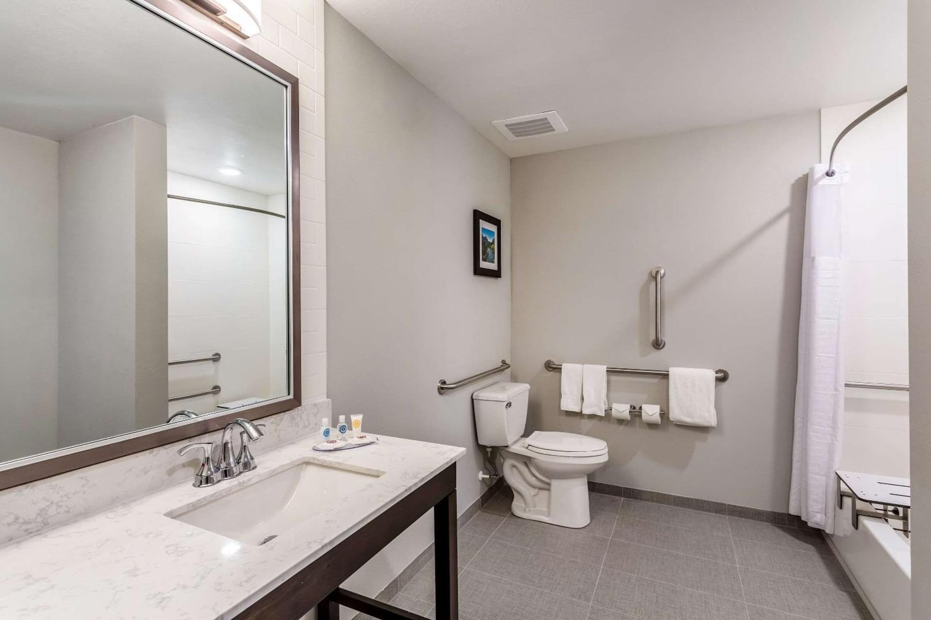 Comfort Inn & Suites Salt Lake City Airport gallery photo in Salt Lake City, UT — image 79