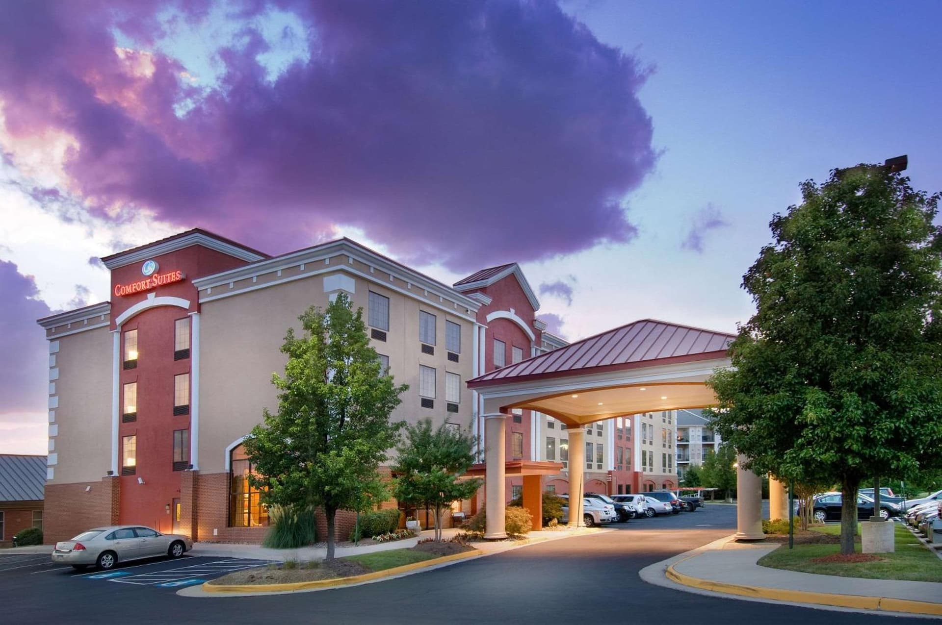 Comfort Suites Dulles Airport — hotel in Chantilly, Virginia