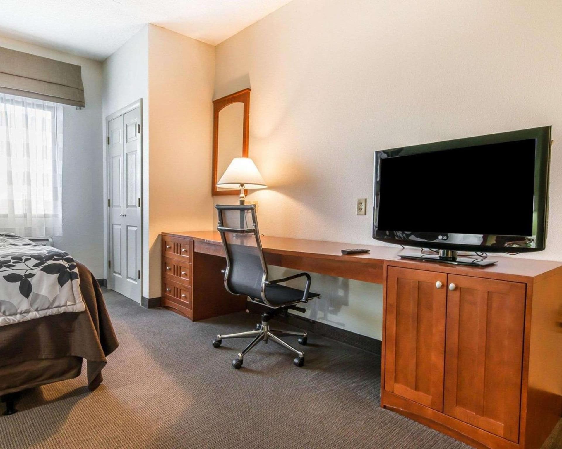 Sleep Inn & Suites Winchester near University gallery photo in Winchester, VA — image 43