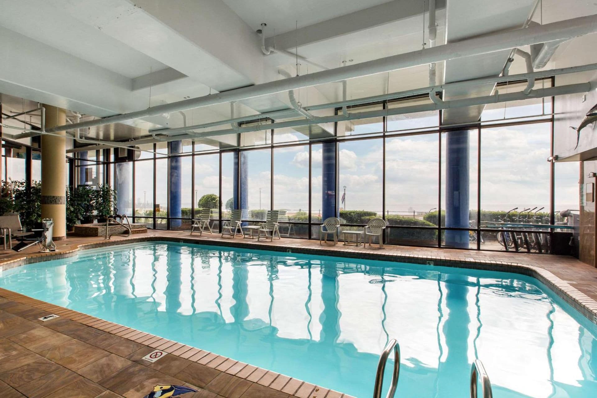 Coastal Hotel & Suites Virginia Beach - Oceanfront gallery photo in Virginia Beach, VA — image 18
