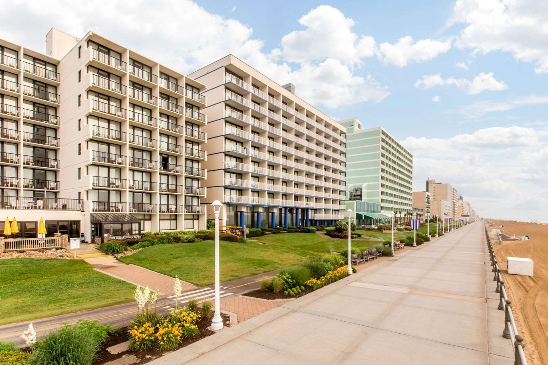 Coastal Hotel & Suites Virginia Beach - Oceanfront gallery photo in Virginia Beach, VA — image 23
