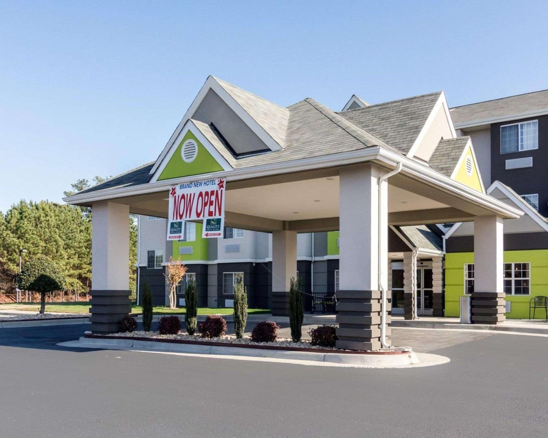 Quality Inn & Suites Ashland near Kings Dominion property views in Ashland, VA — gallery photo 3