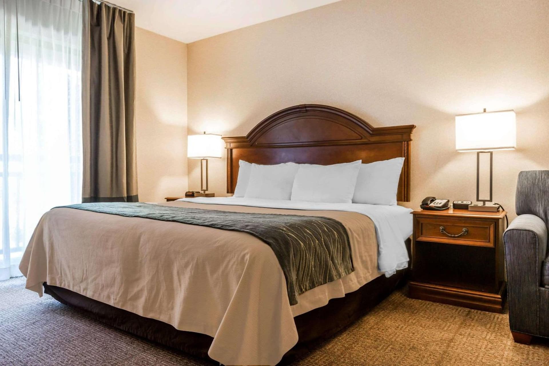 Comfort Inn & Suites South Burlington near University gallery photo in Burlington, VT — image 14