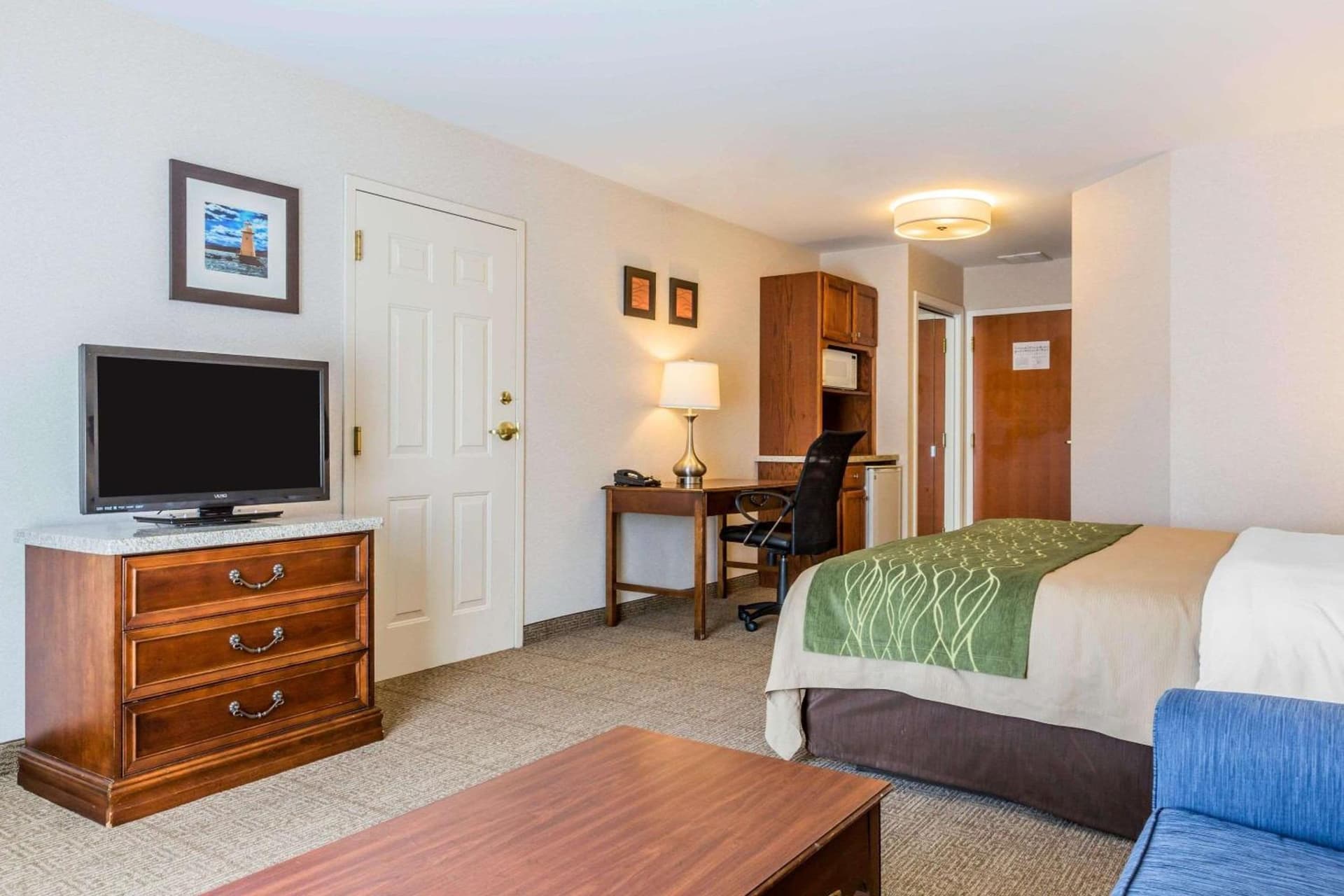 Comfort Inn & Suites South Burlington near University gallery photo in Burlington, VT — image 7