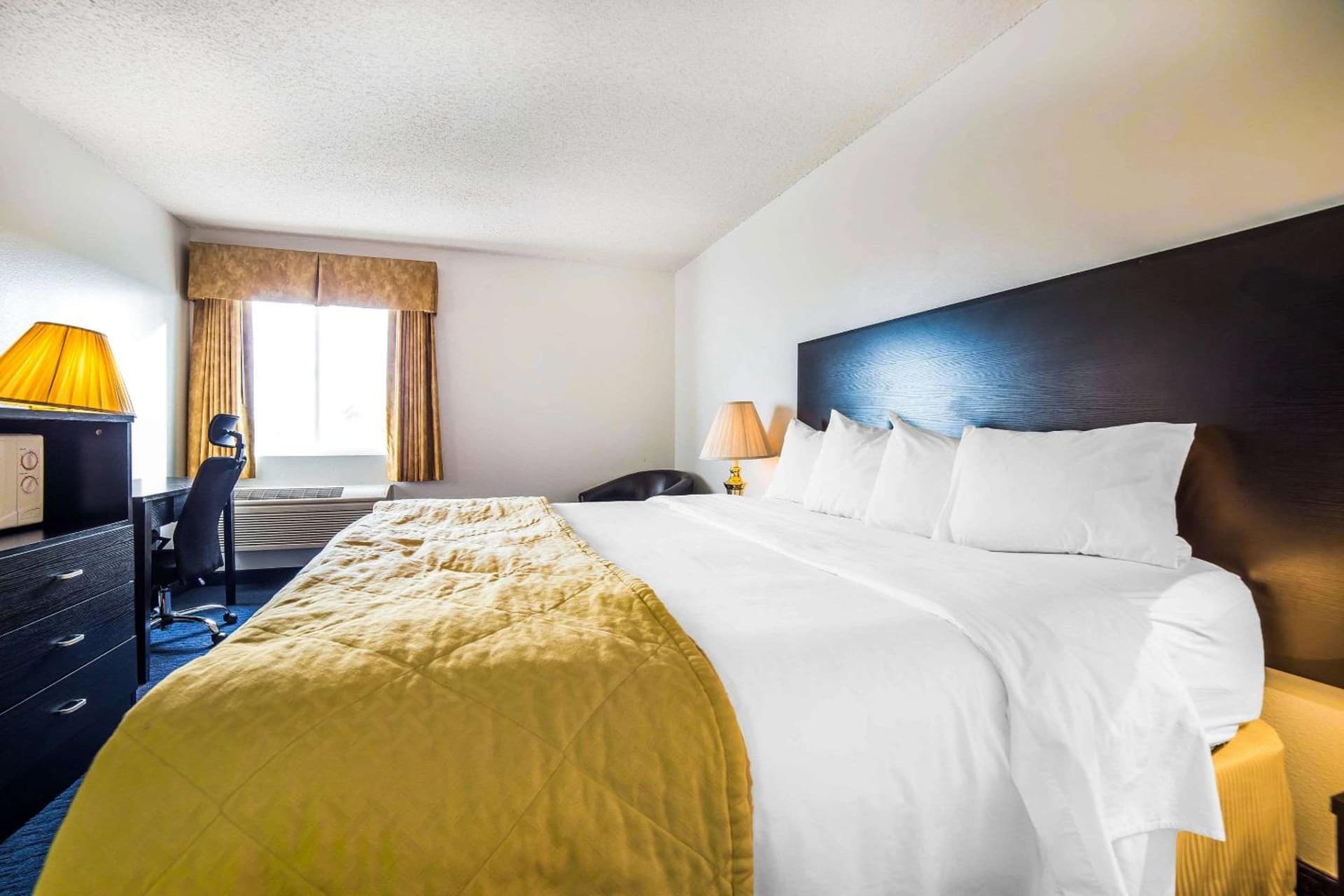 FairBridge Inn & Suites Sunnyside gallery photo in Sunnyside, WA — image 15