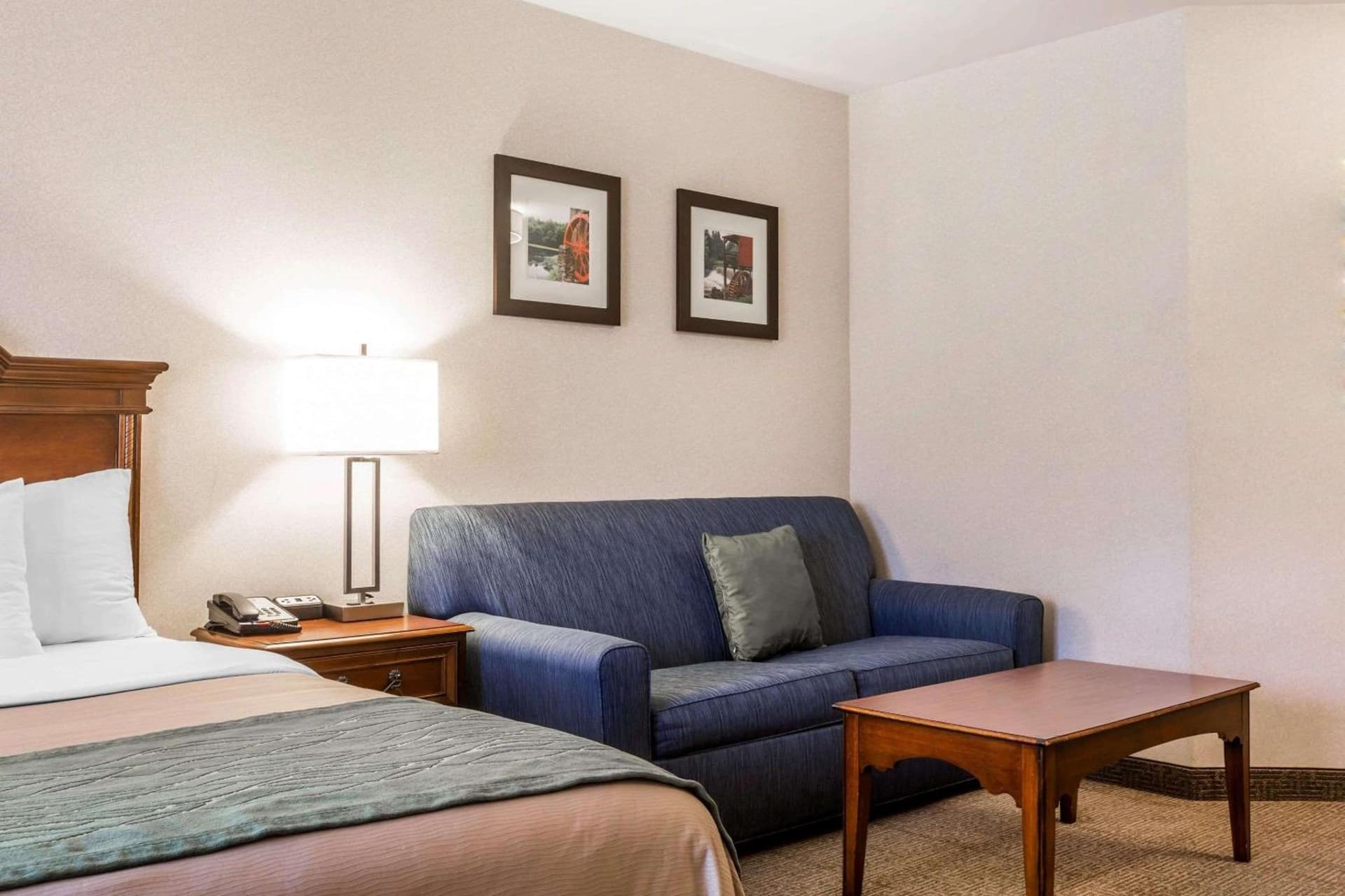 Comfort Inn & Suites South Burlington near University gallery photo in Burlington, VT — image 17