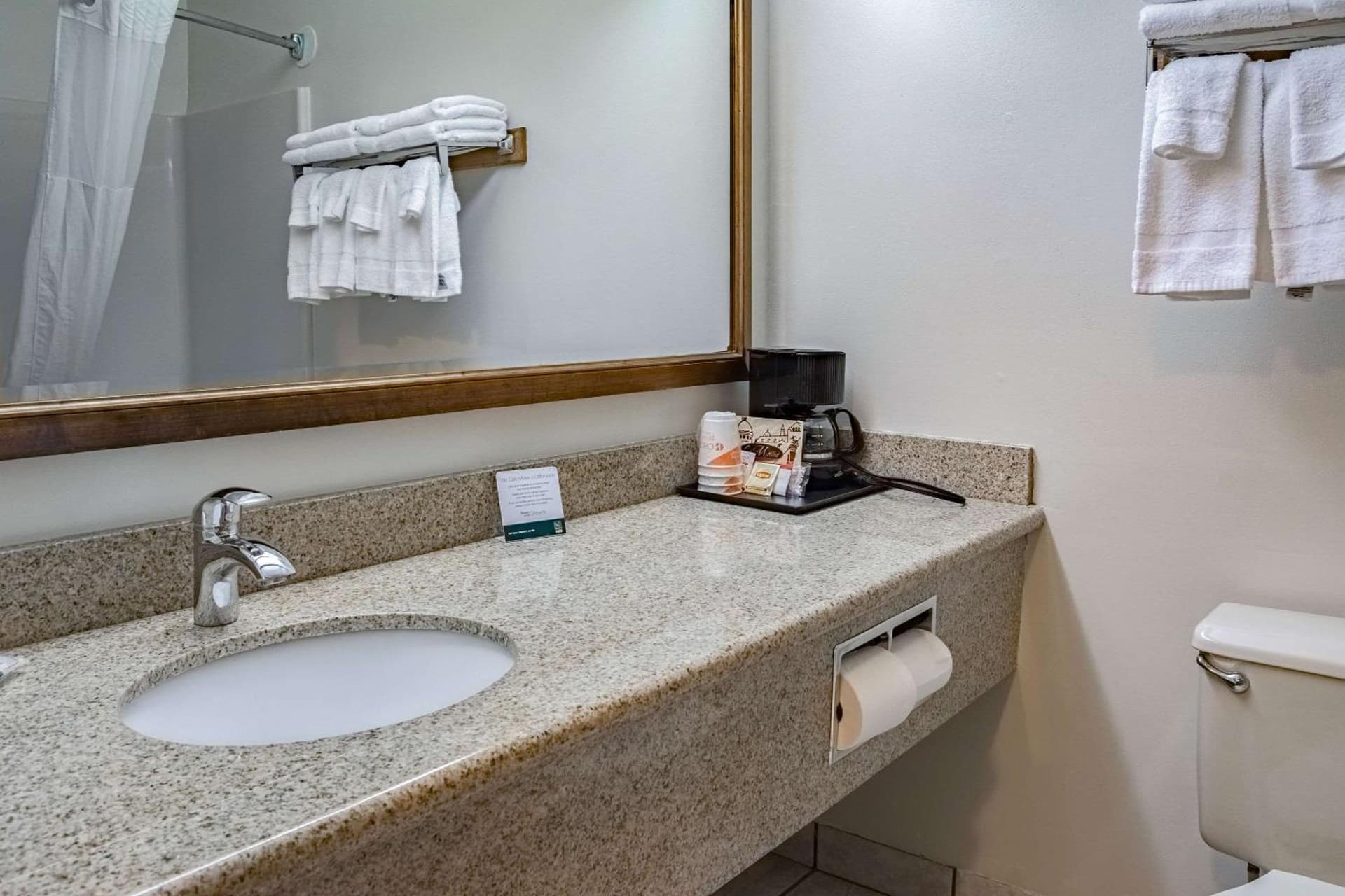 Quality Inn & Suites Vancouver North gallery photo in Vancouver, WA — image 12