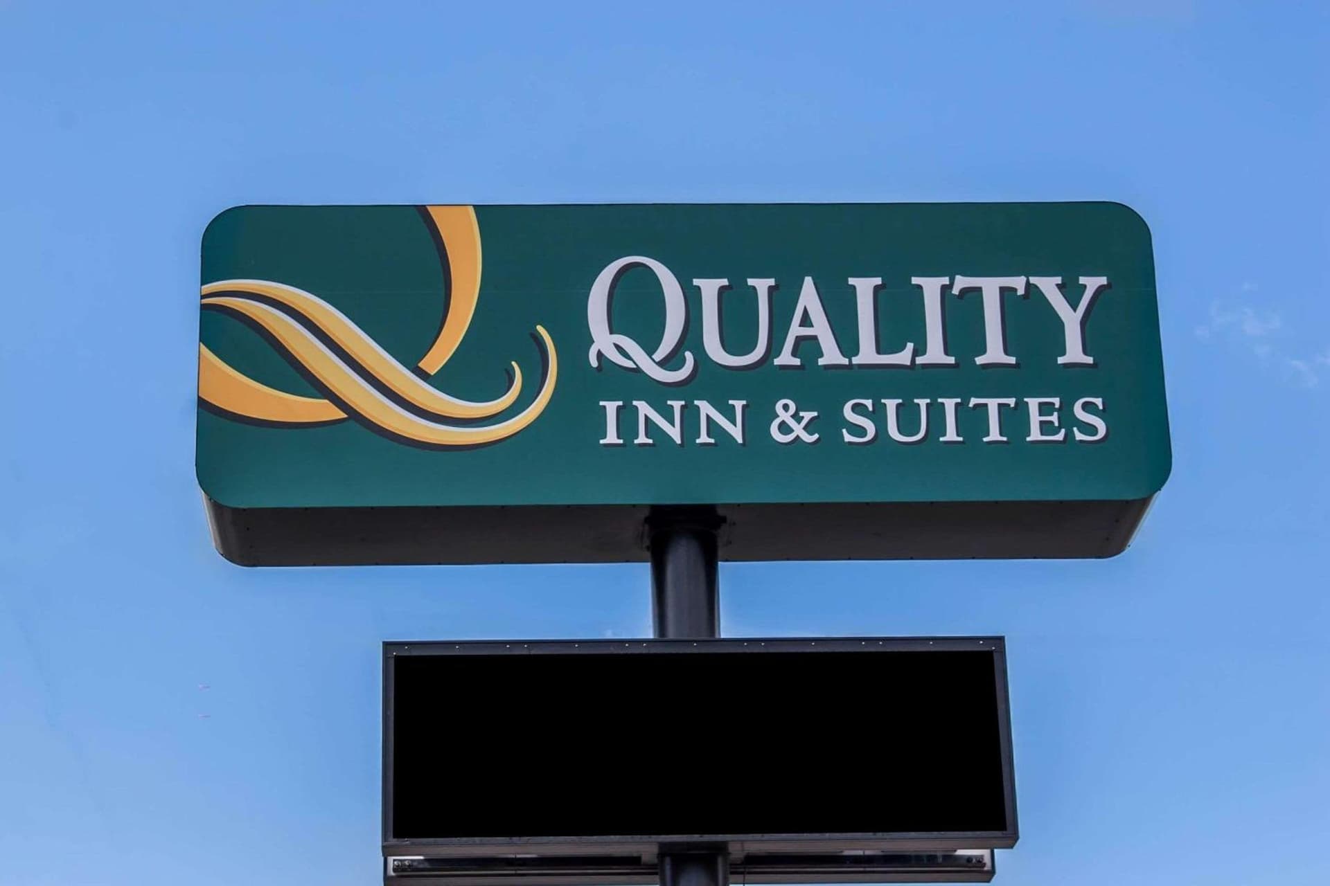 Quality Inn & Suites Fife Seattle property views in Fife, WA — gallery photo 3