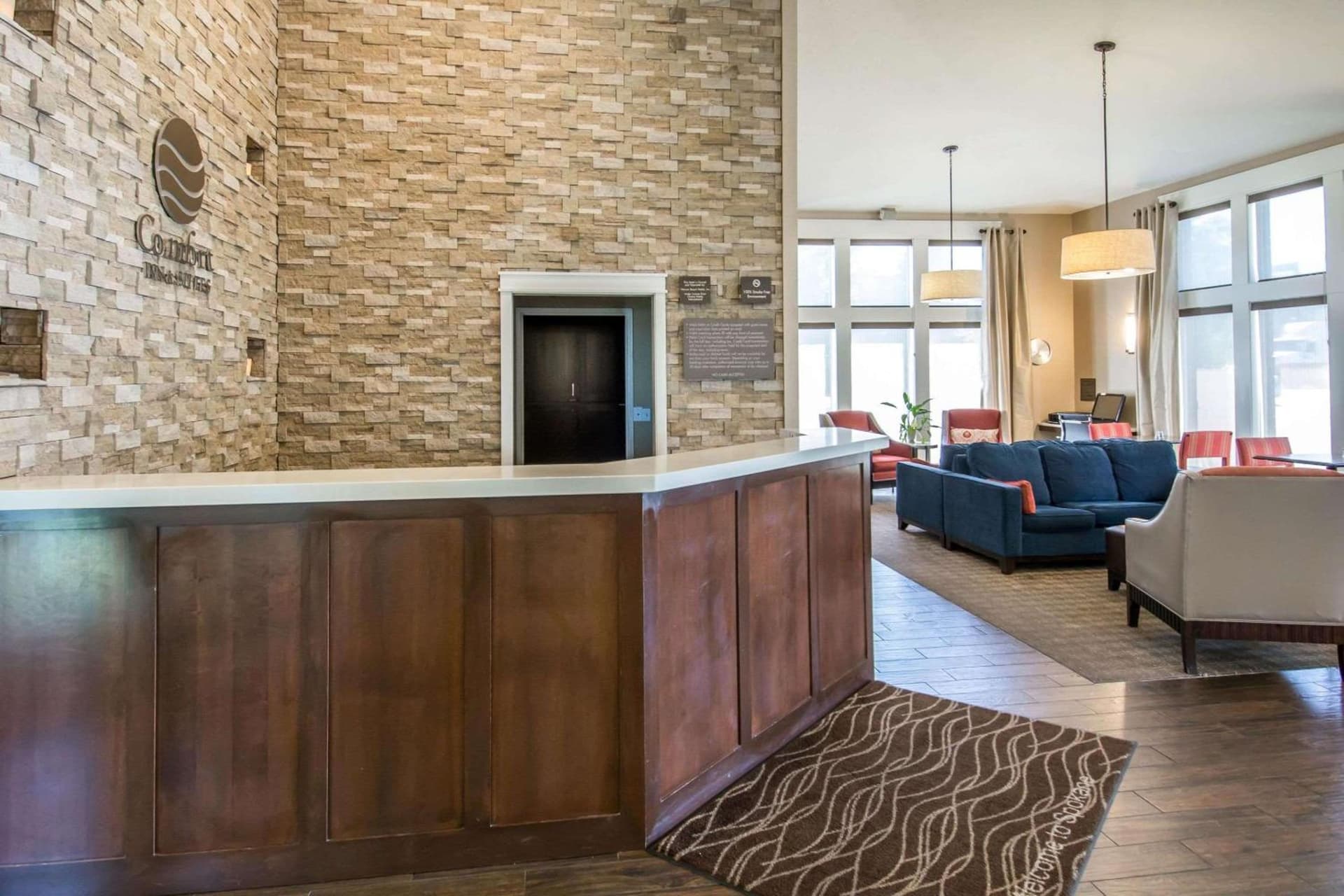 Comfort Inn & Suites Spokane Valley Central property views in Spokane Valley, WA — gallery photo 3