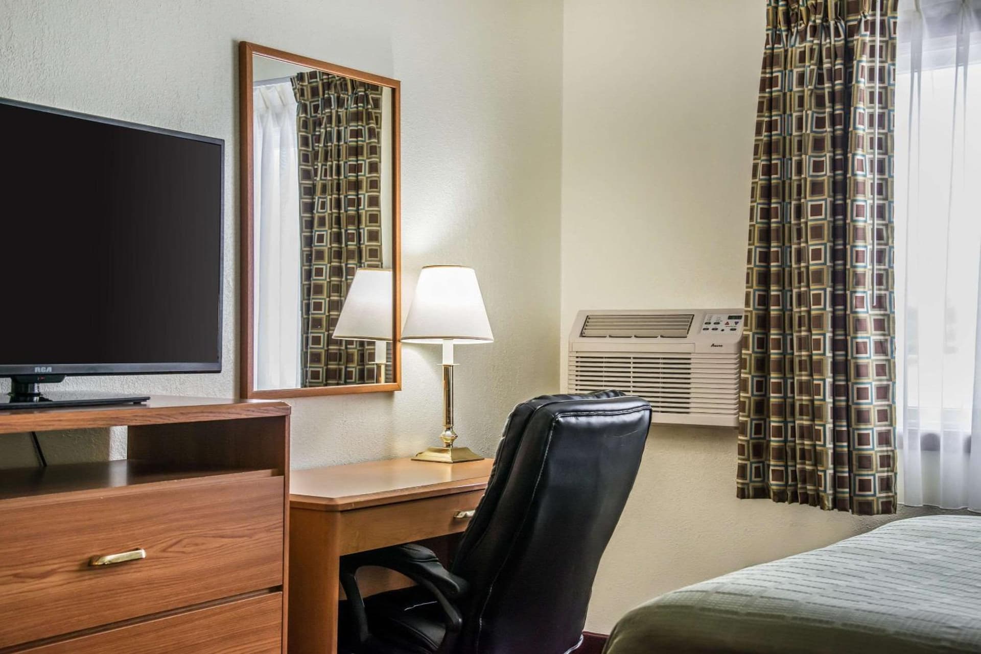 Hudson Inn & Suites gallery photo in Hudson, WI — image 17