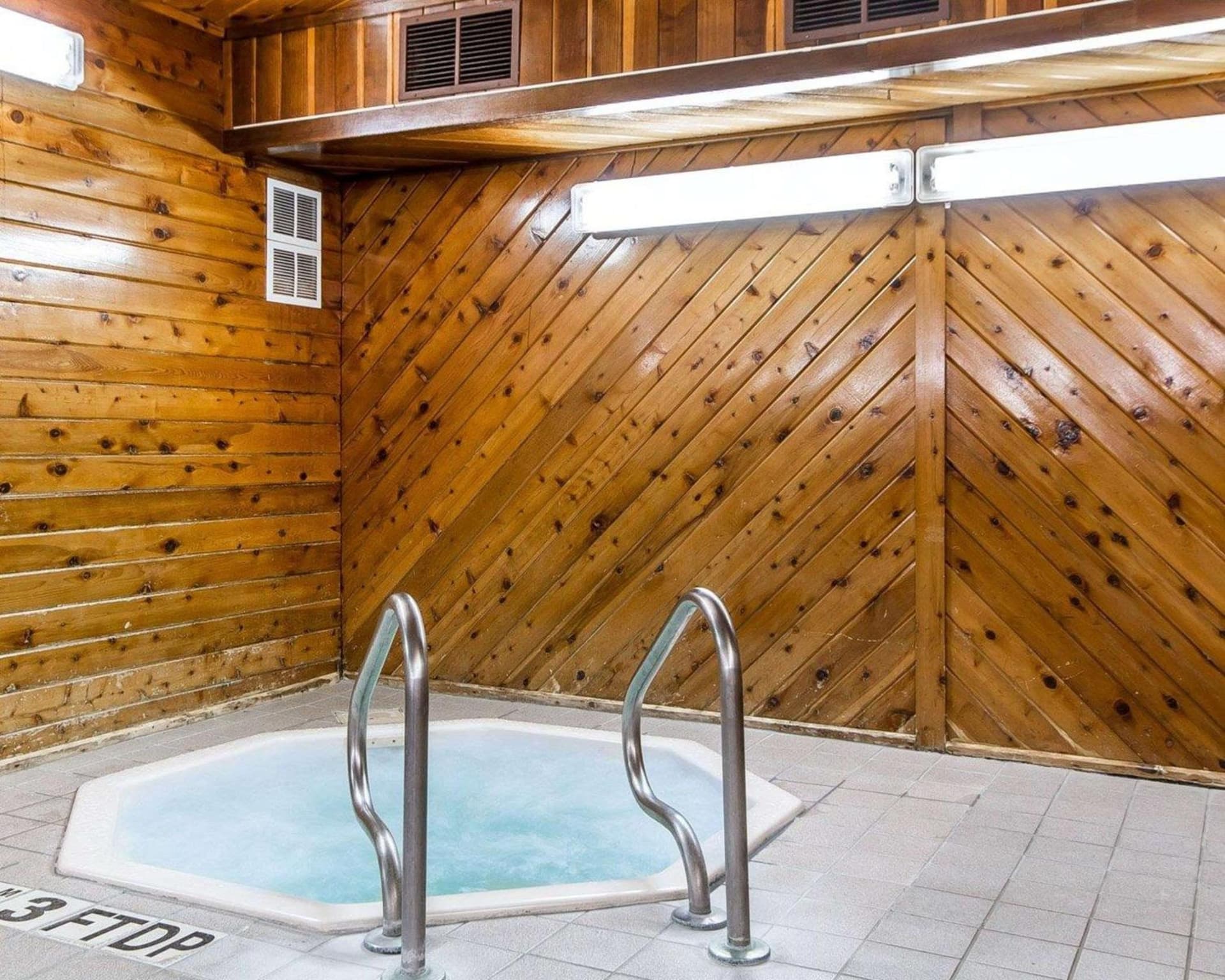 Quality Inn & Suites Eau Claire University Area gallery photo in Eau Claire, WI — image 13
