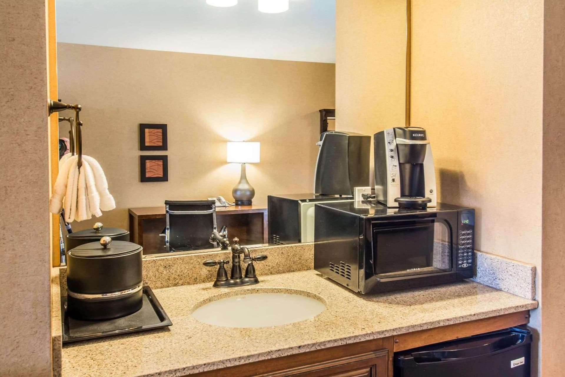 Comfort Inn & Suites Spokane Valley Central gallery photo in Spokane Valley, WA — image 17