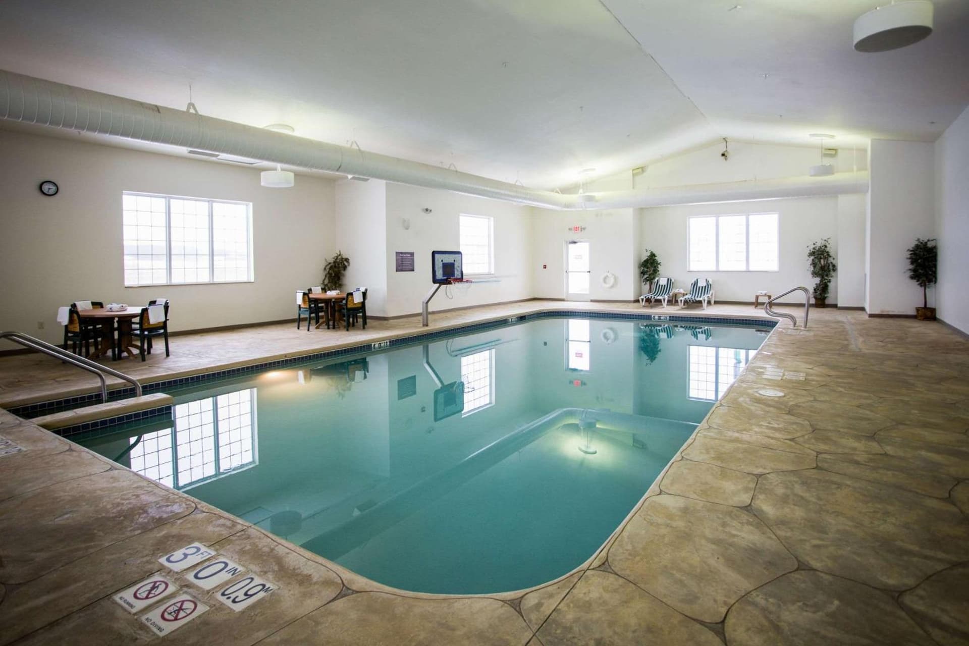 Sleep Inn & Suites Conference Center Eau Claire North gallery photo in Union, WI — image 35