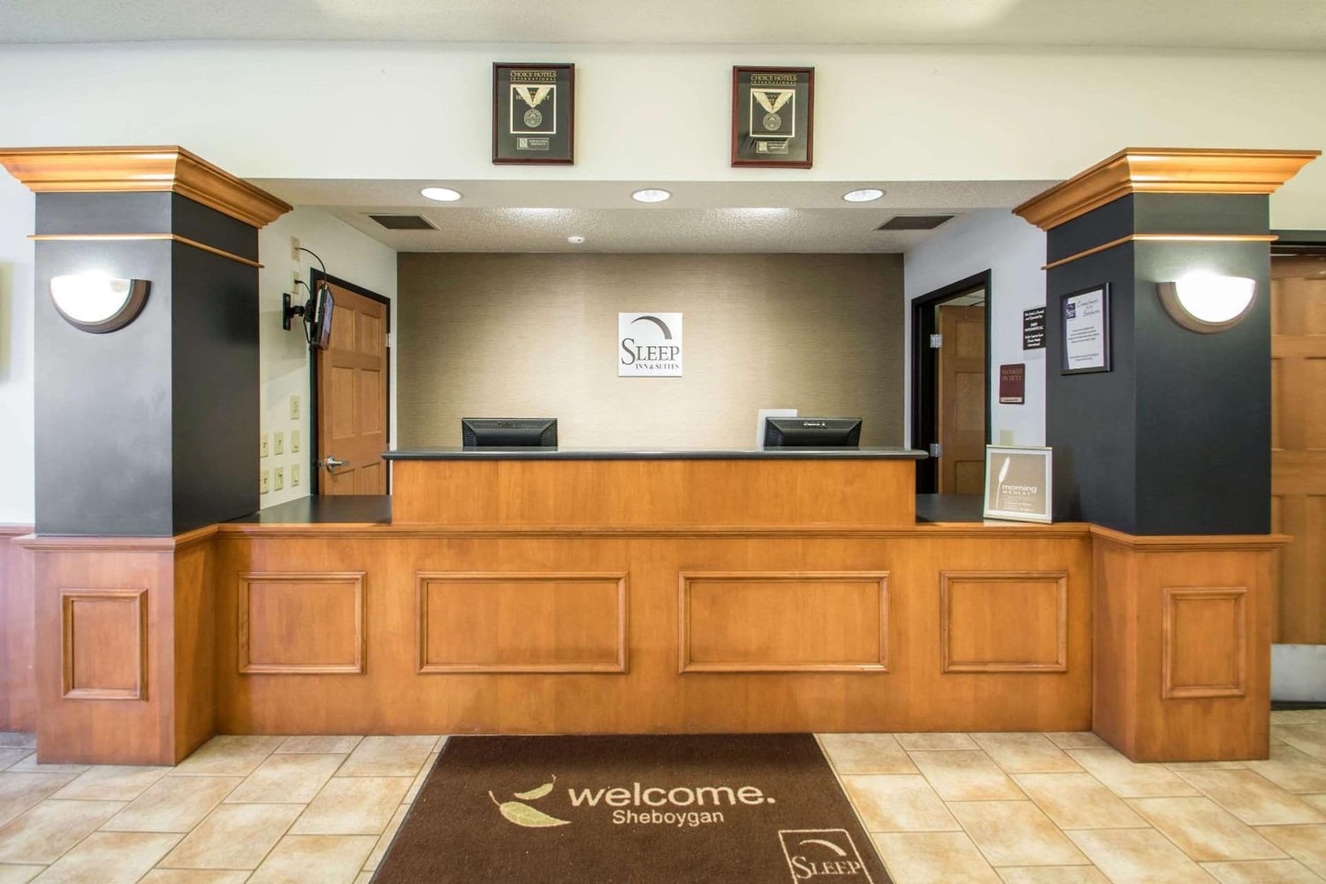Comfort Inn & Suites Sheboygan I-43 property views in Sheboygan, WI — gallery photo 3