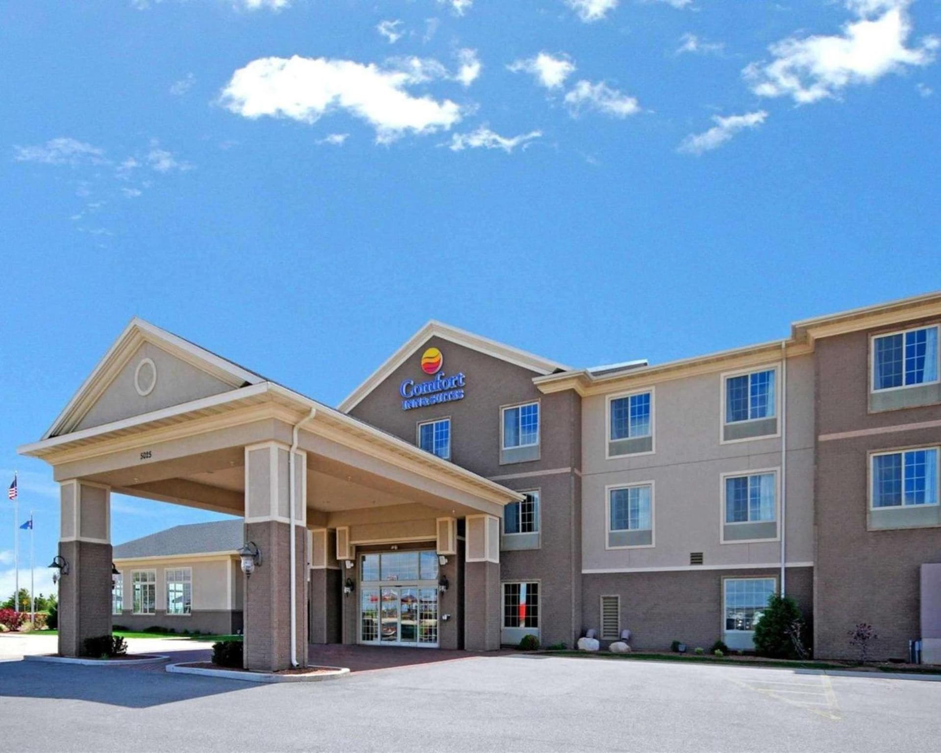 Comfort Inn & Suites Madison North featured exterior or lobby in De Forest, WI — similar hotel