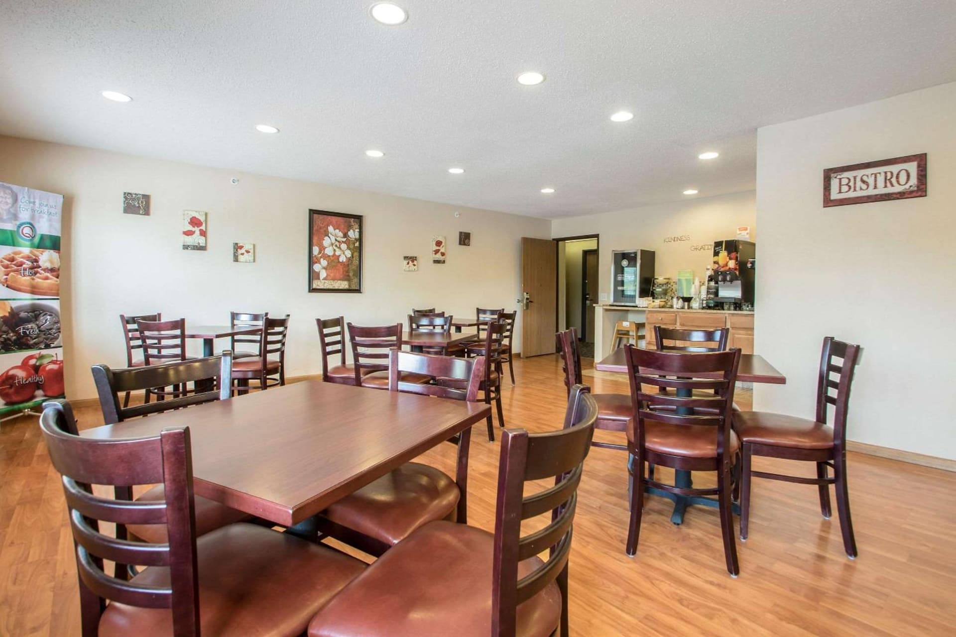 Quality Inn & Suites Sun Prairie Madison East interior in Sun Prairie, WI — gallery photo 2