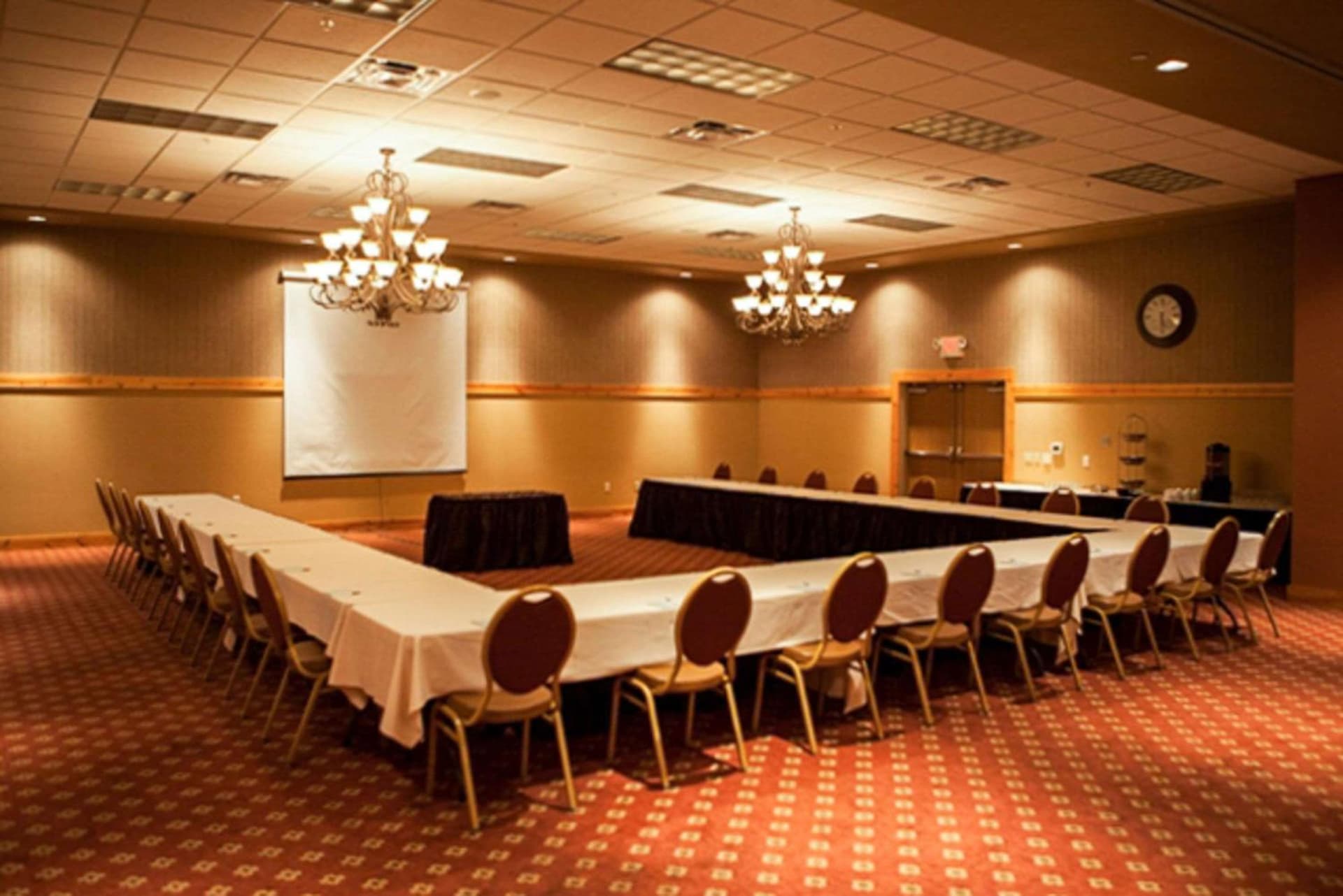 Sleep Inn & Suites Conference Center Eau Claire North gallery photo in Union, WI — image 31