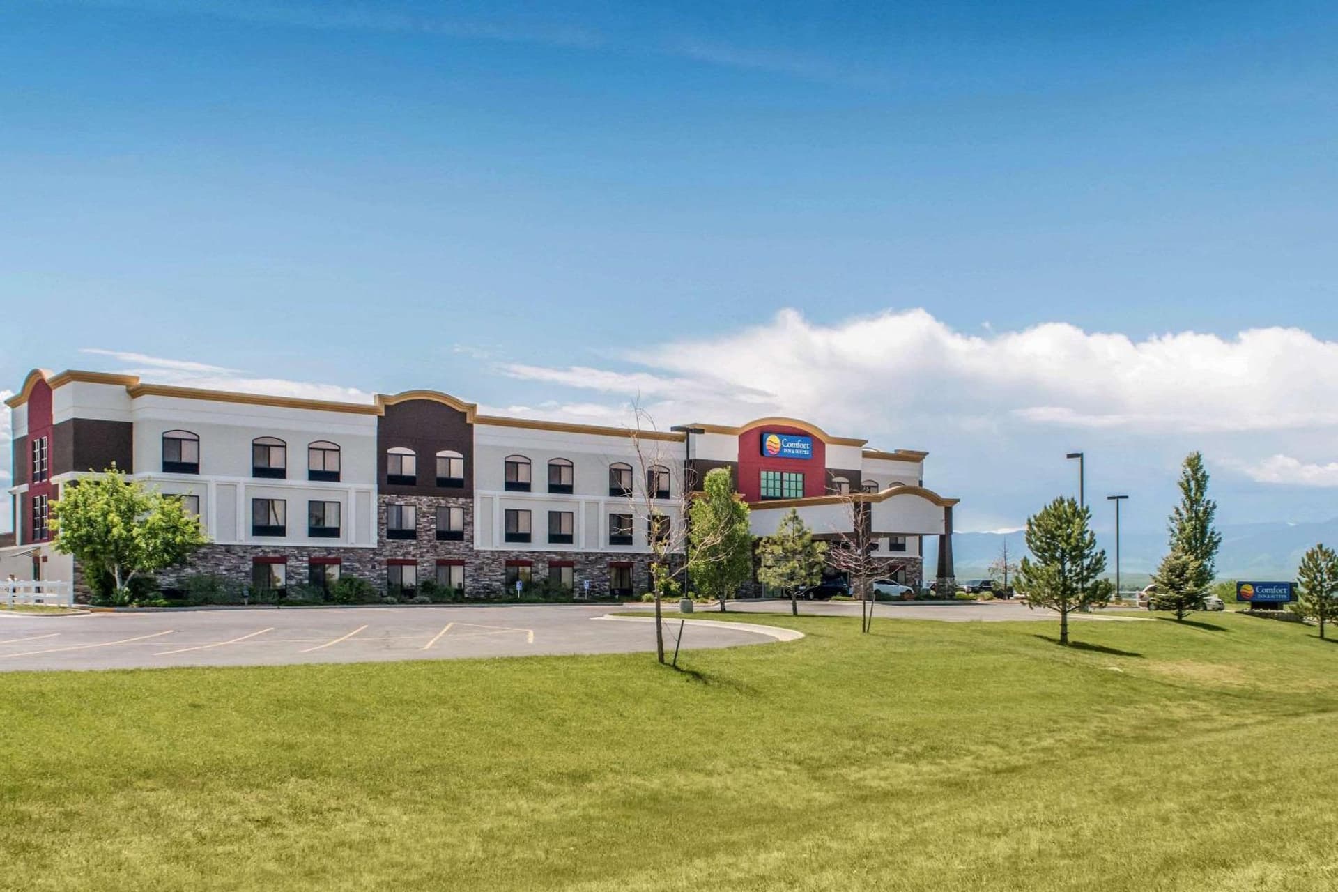 Comfort Inn & Suites Sheridan featured exterior or lobby in Sheridan, WY — similar hotel
