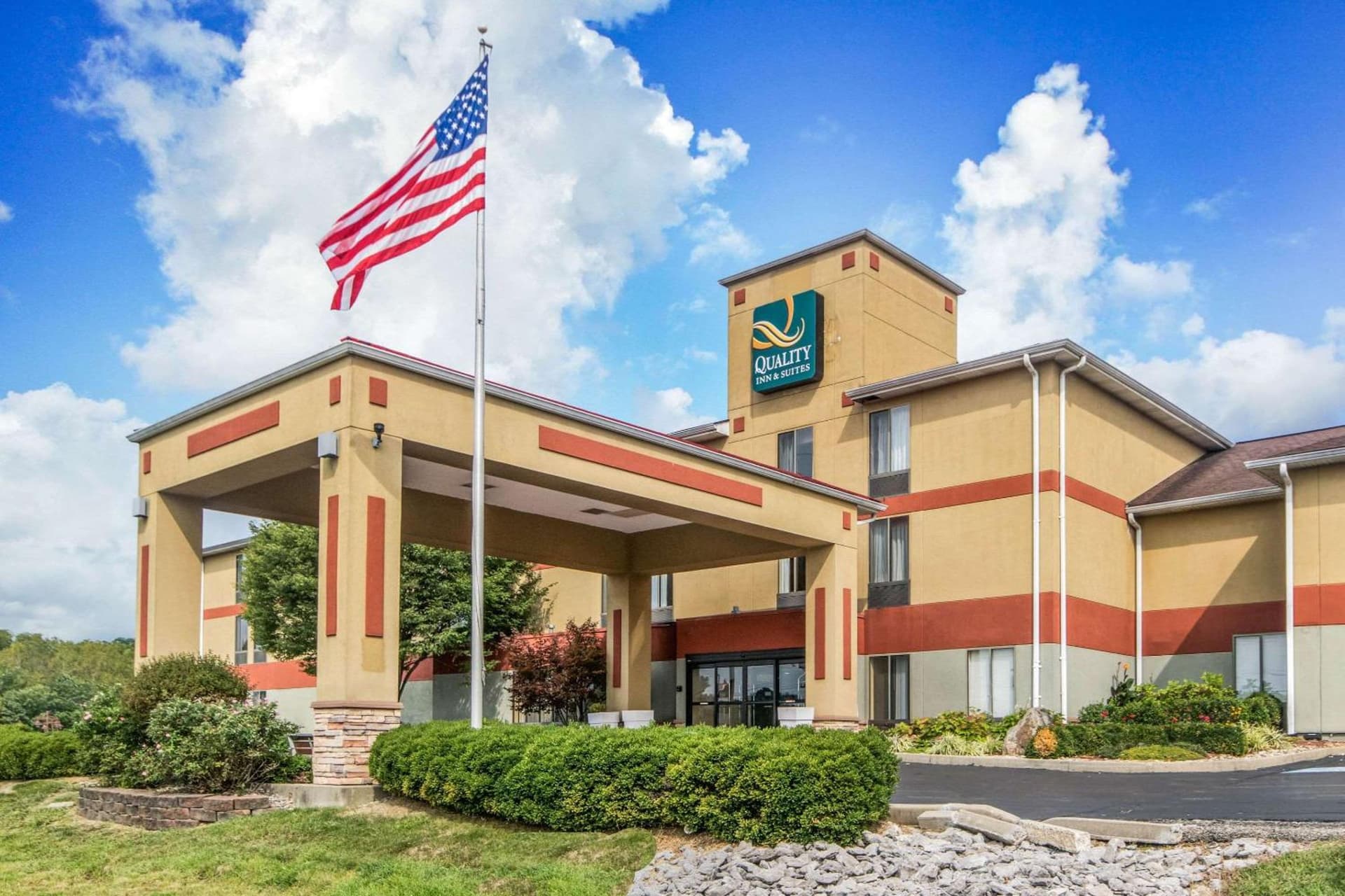 Quality Inn & Suites Lawrenceburg featured exterior or lobby in Lawrenceburg, IN — similar hotel