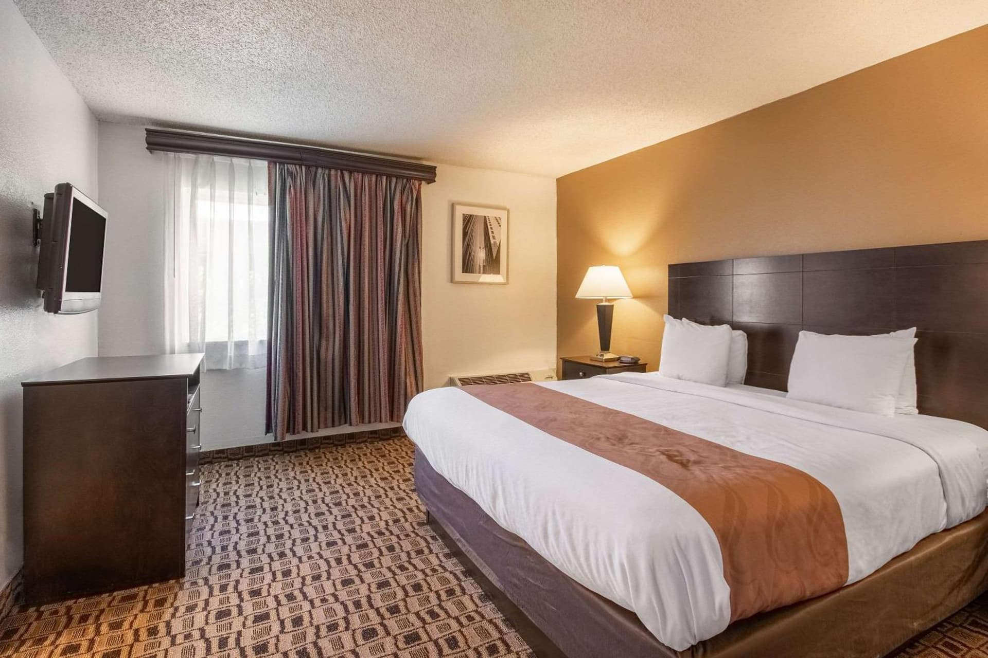 Coratel Plus Suites Wichita West Airport property views in Wichita, KS — gallery photo 3