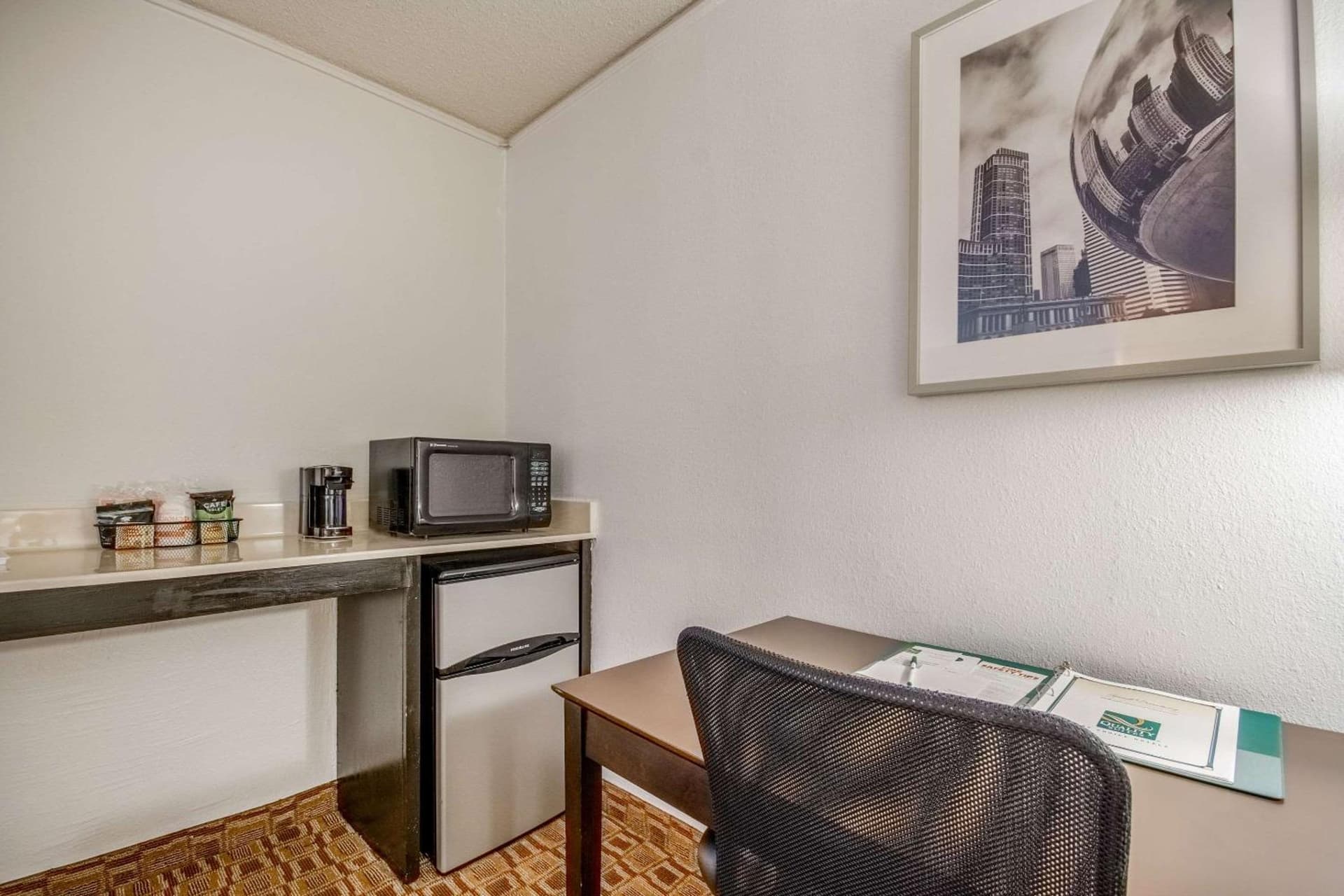 Coratel Plus Suites Wichita West Airport gallery photo in Wichita, KS — image 31