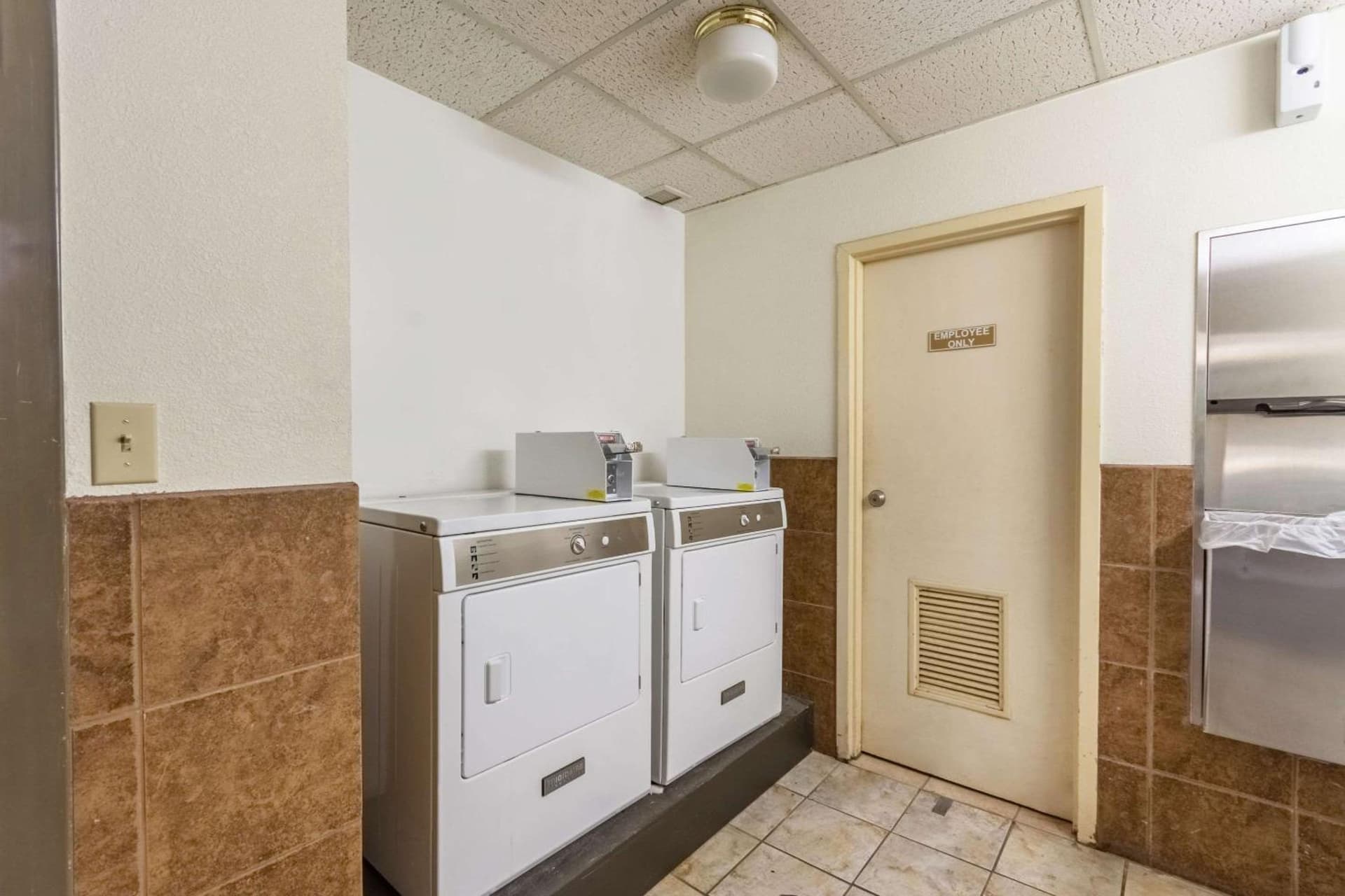 Coratel Plus Suites Wichita West Airport gallery photo in Wichita, KS — image 30