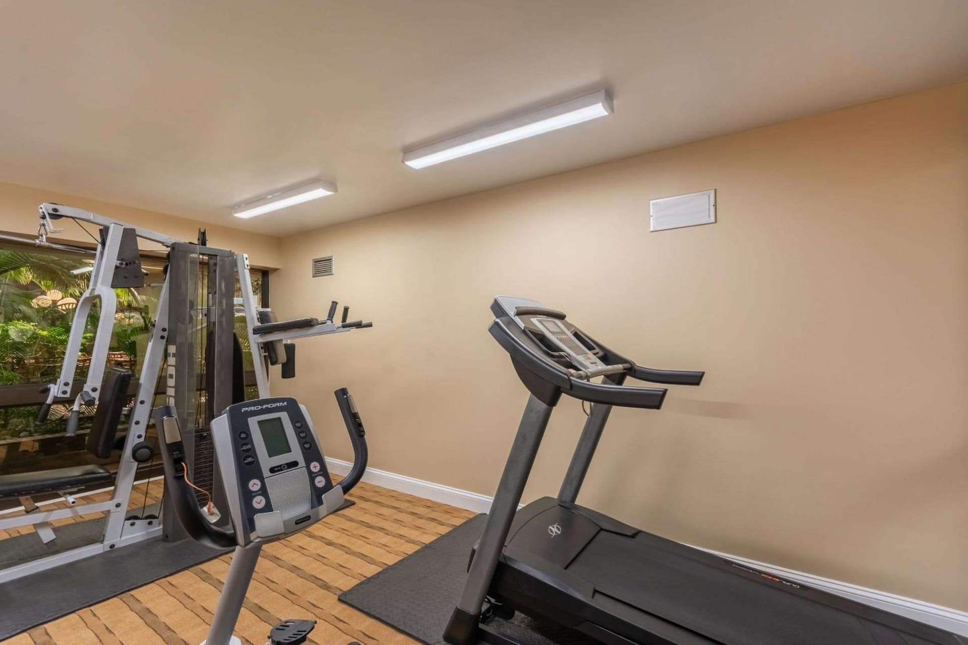 Coratel Plus Suites Wichita West Airport gallery photo in Wichita, KS — image 24