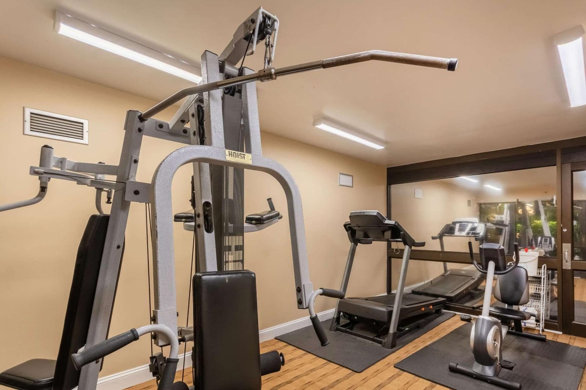 Coratel Plus Suites Wichita West Airport gallery photo in Wichita, KS — image 14