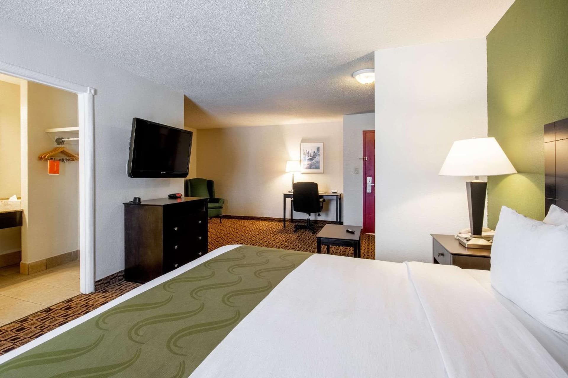 Coratel Plus Suites Wichita West Airport gallery photo in Wichita, KS — image 11
