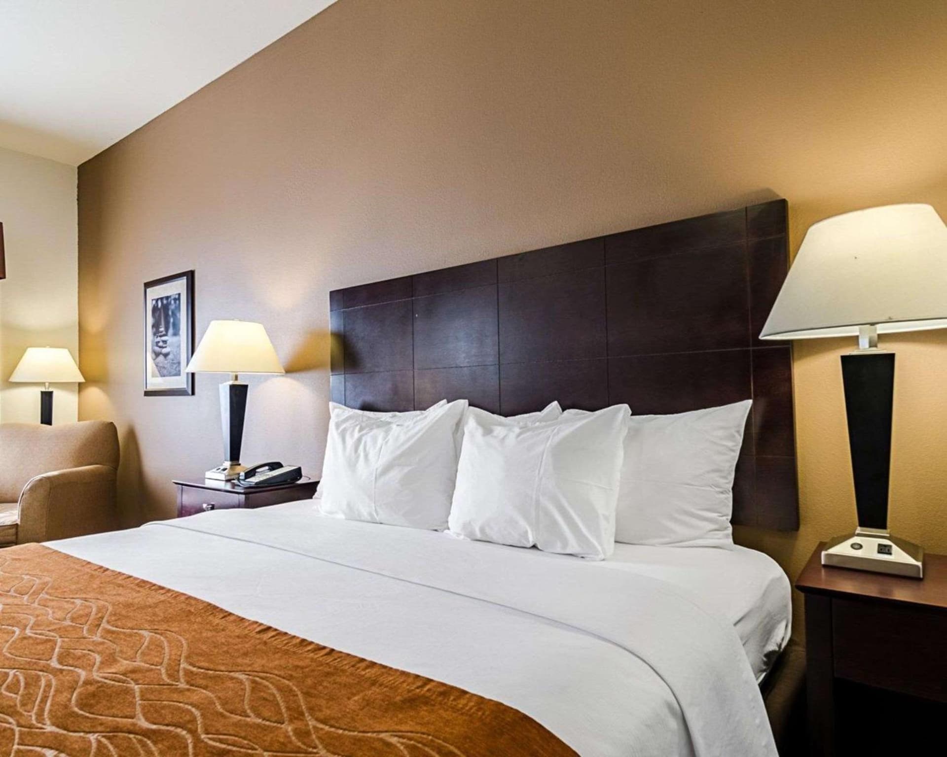 Comfort Inn & Suites Lawrence - University Area gallery photo in Lawrence, KS — image 8