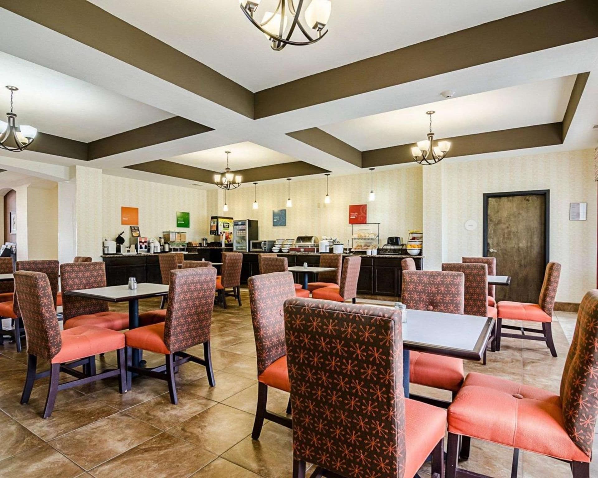 Comfort Inn & Suites Lawrence - University Area gallery photo in Lawrence, KS — image 5