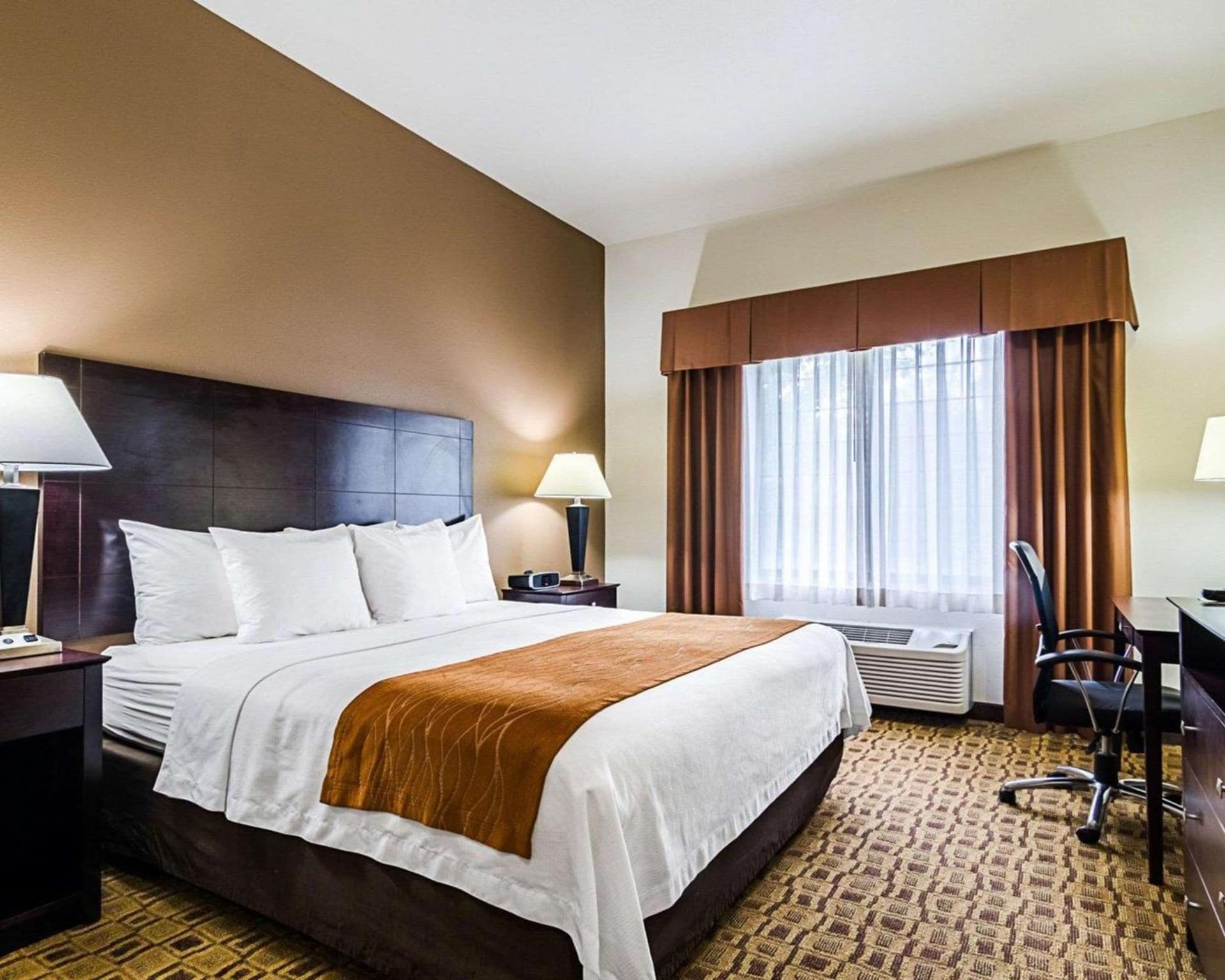 Comfort Inn & Suites Lawrence - University Area gallery photo in Lawrence, KS — image 26