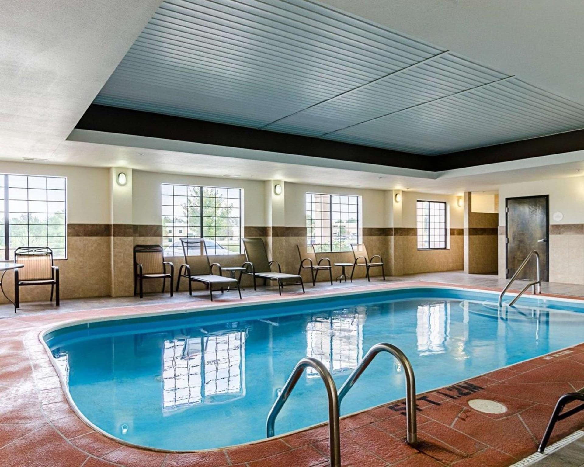 Comfort Inn & Suites Lawrence - University Area gallery photo in Lawrence, KS — image 15