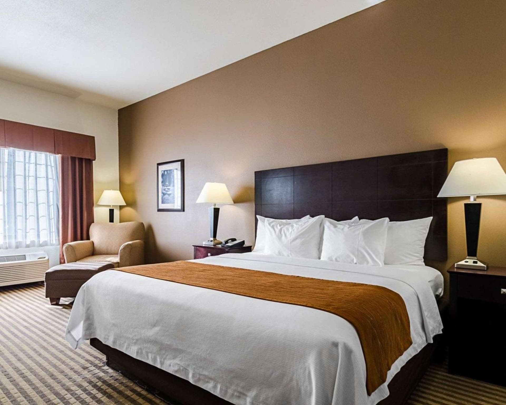 Comfort Inn & Suites Lawrence - University Area gallery photo in Lawrence, KS — image 33
