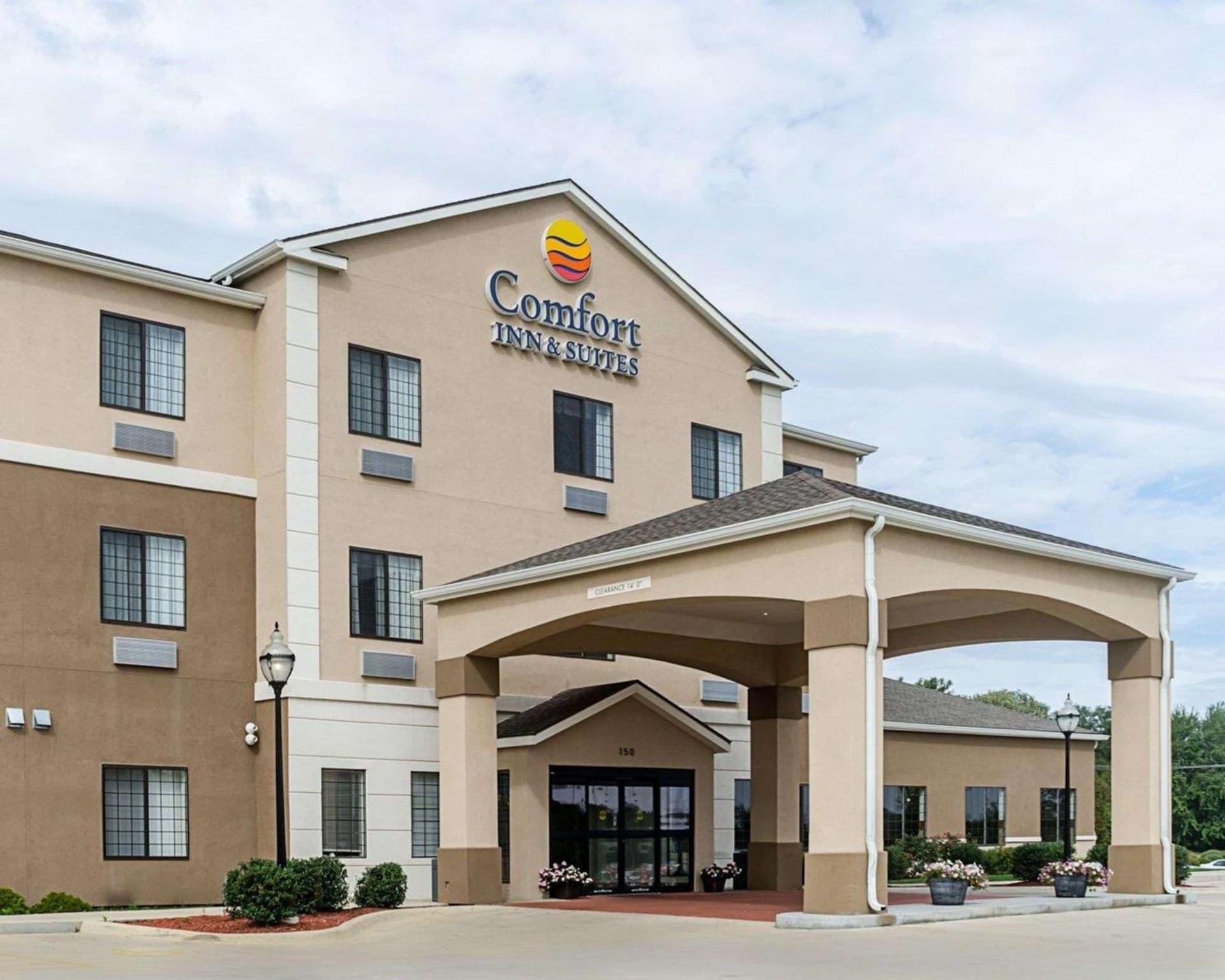 Comfort Inn & Suites Lawrence - University Area gallery photo in Lawrence, KS — image 39