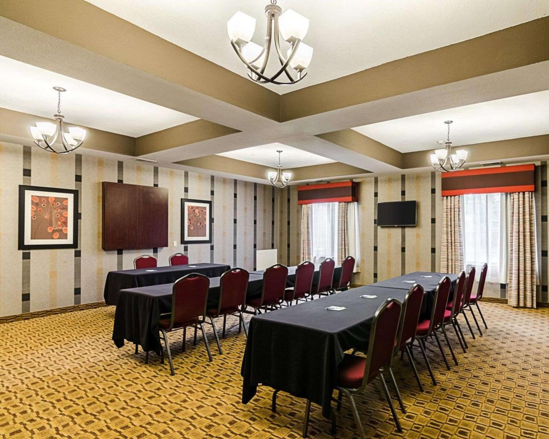 Comfort Inn & Suites Lawrence - University Area gallery photo in Lawrence, KS — image 9