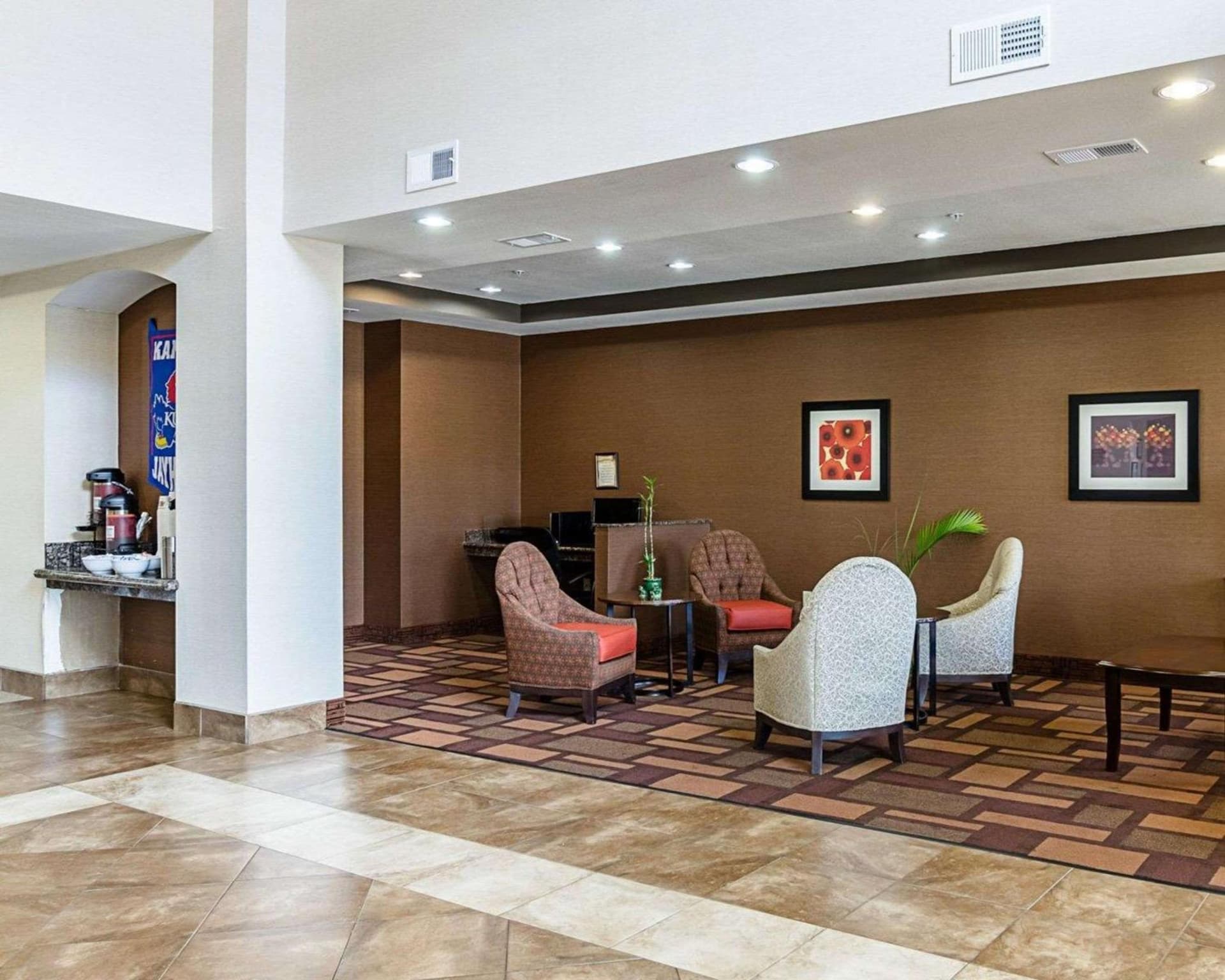 Comfort Inn & Suites Lawrence - University Area gallery photo in Lawrence, KS — image 38