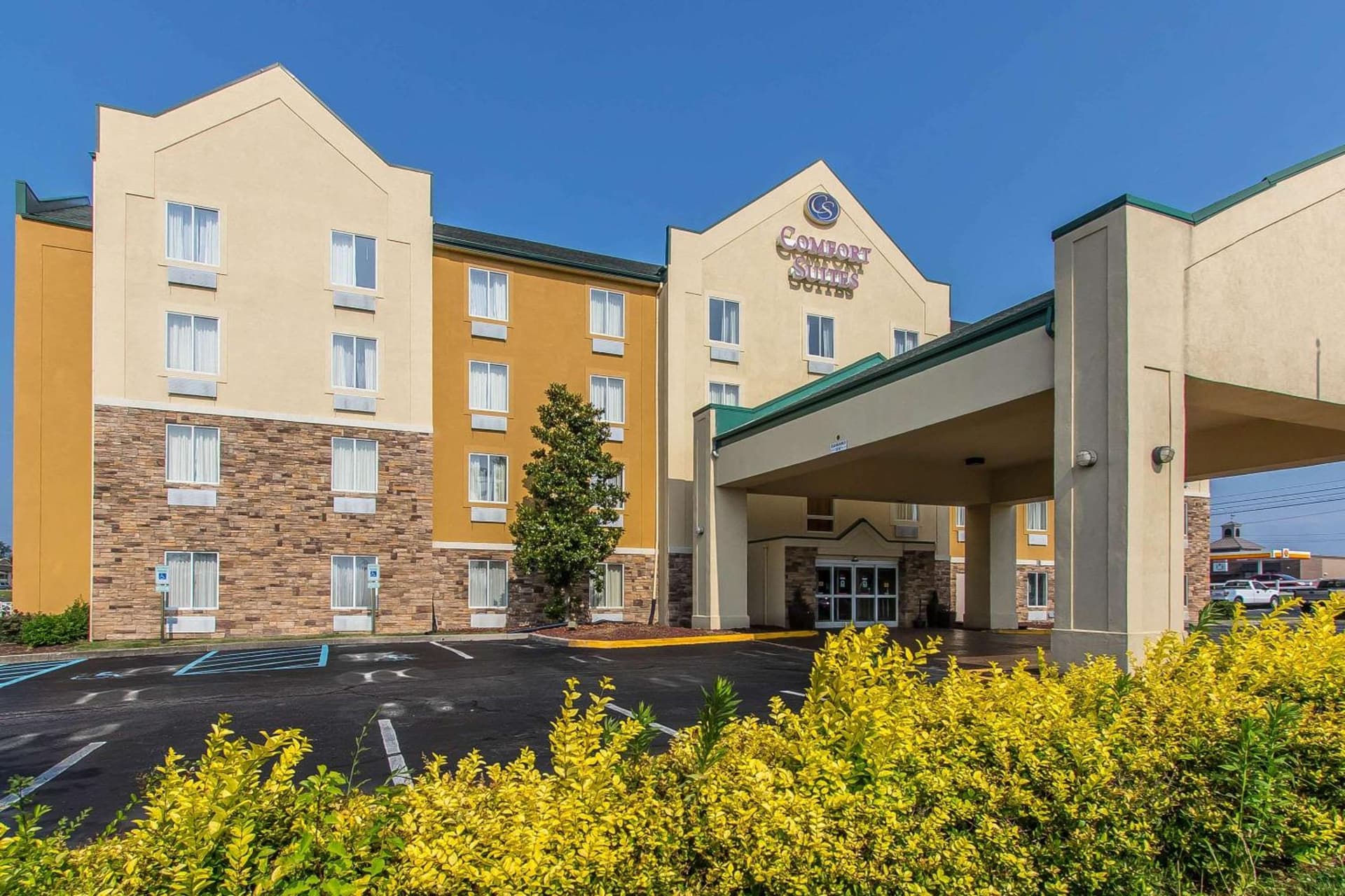 Comfort Suites Richmond interior in Richmond, KY — gallery photo 2