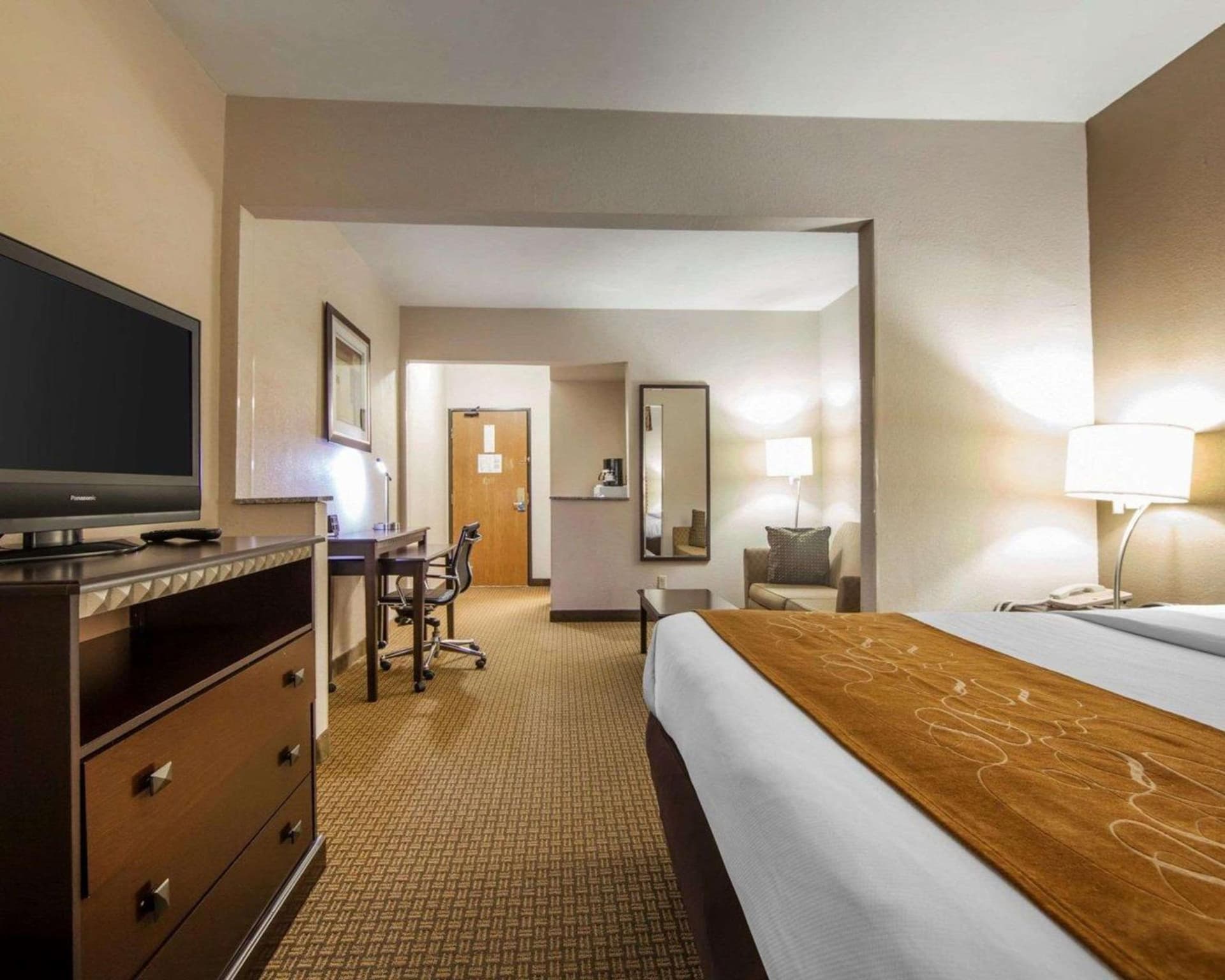 Comfort Suites London South property views in London, KY — gallery photo 3