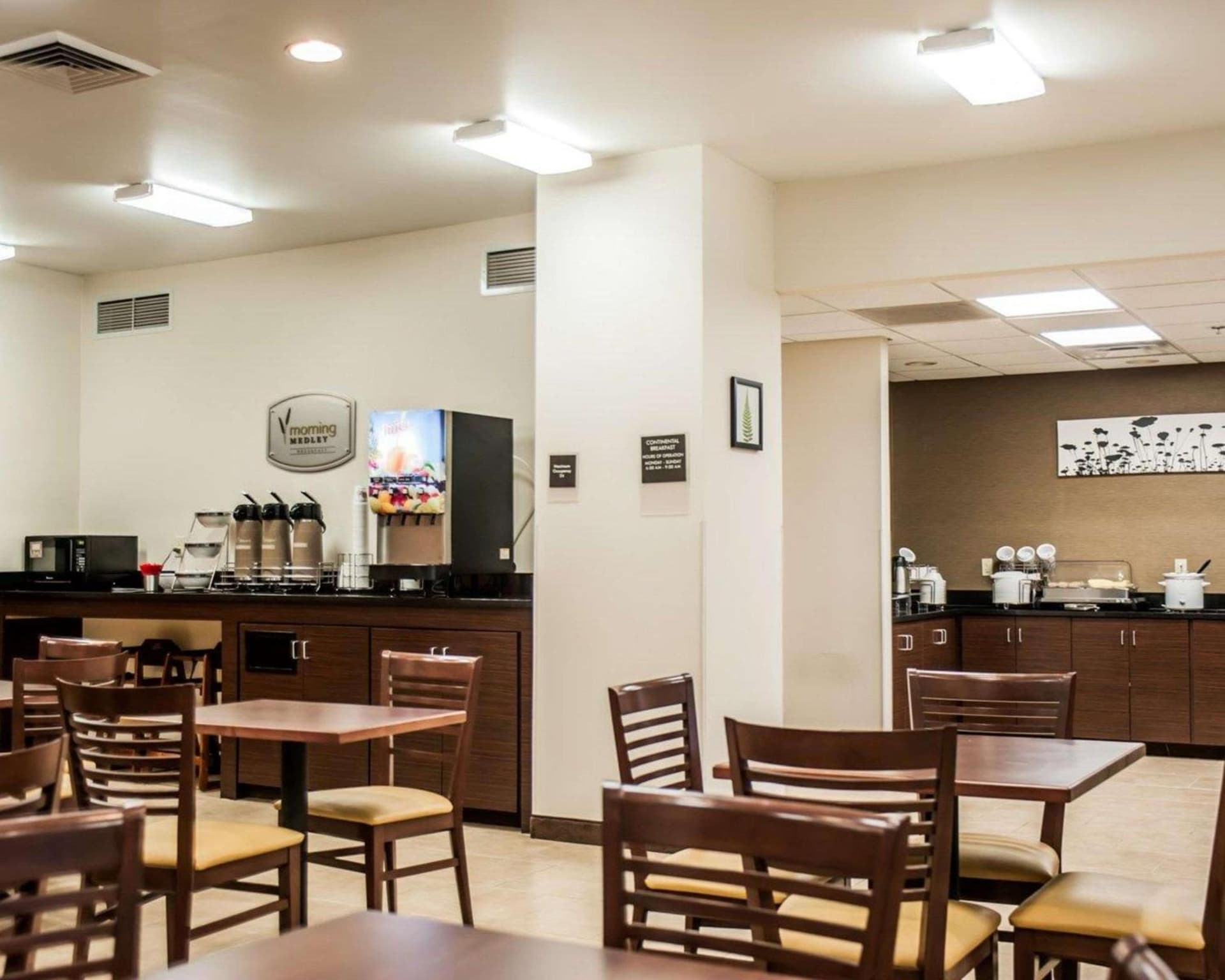 Sleep Inn & Suites Fort Campbell interior in Oak Grove, KY — gallery photo 2