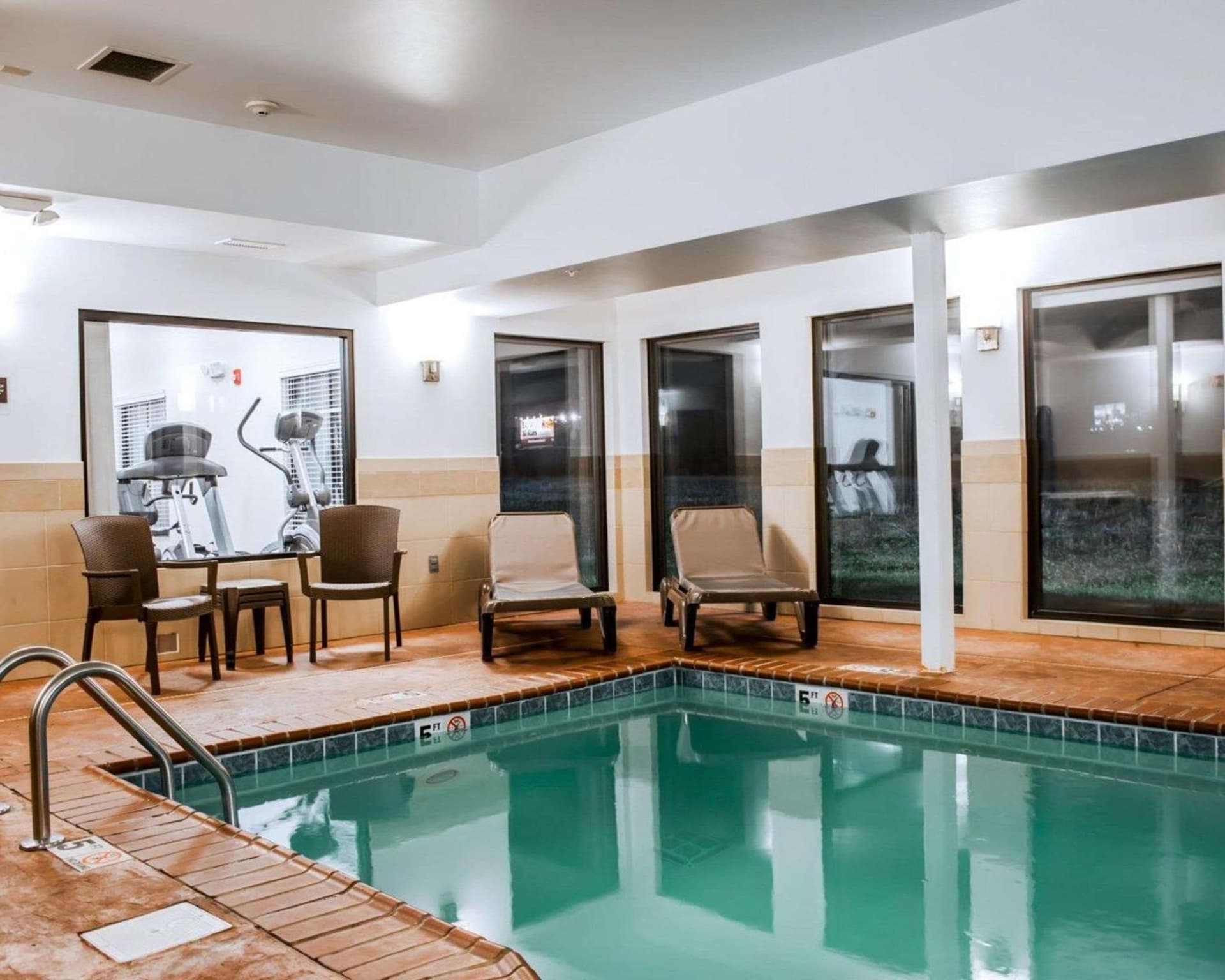 Sleep Inn & Suites Fort Campbell gallery photo in Oak Grove, KY — image 11